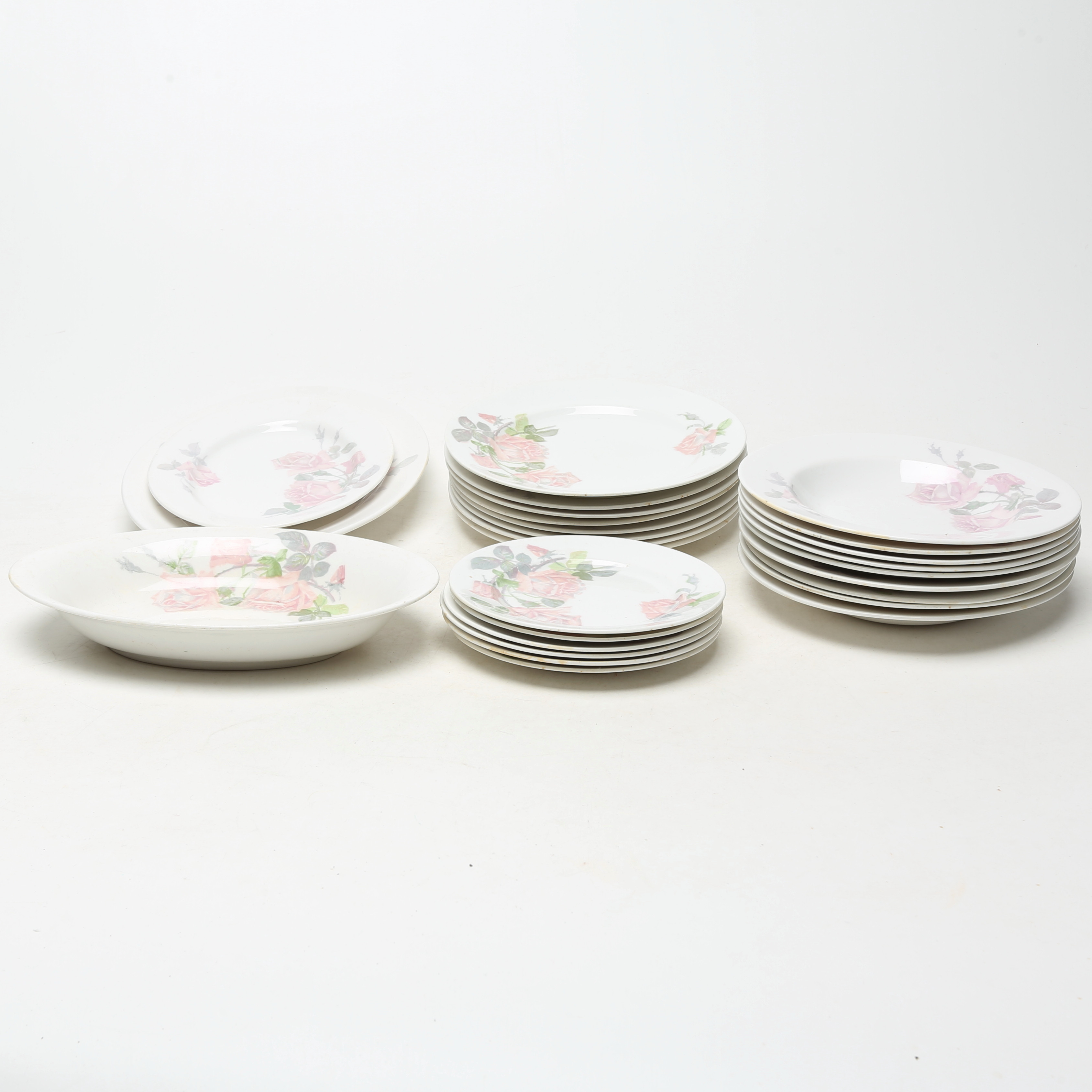 SERVISDELAR, 26 st, Gustafsberg, rosmotiv, sekelskiftet 1900.