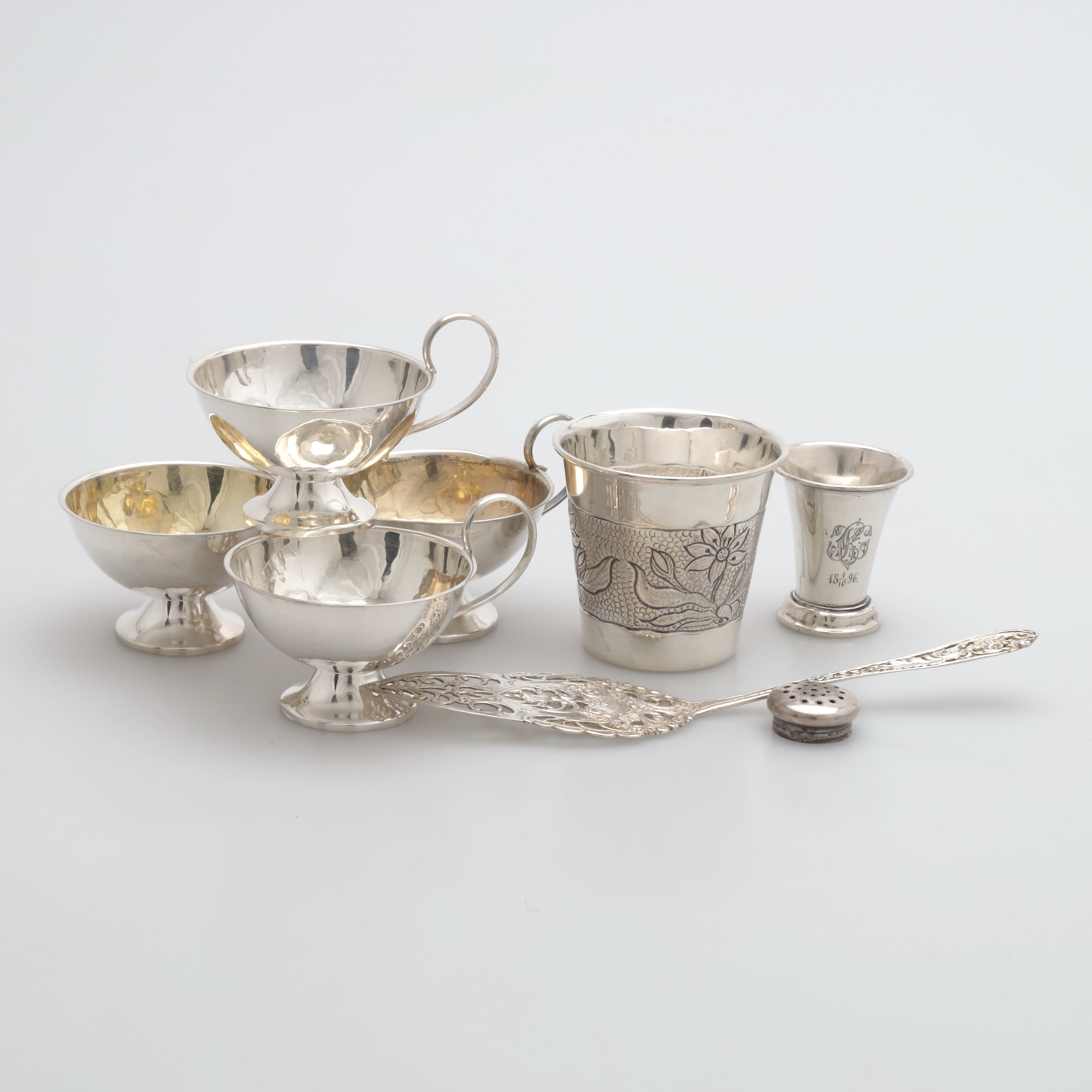 PUNSCHMUGGAR med mera, 8 delar, silver, vikt 201 gram.