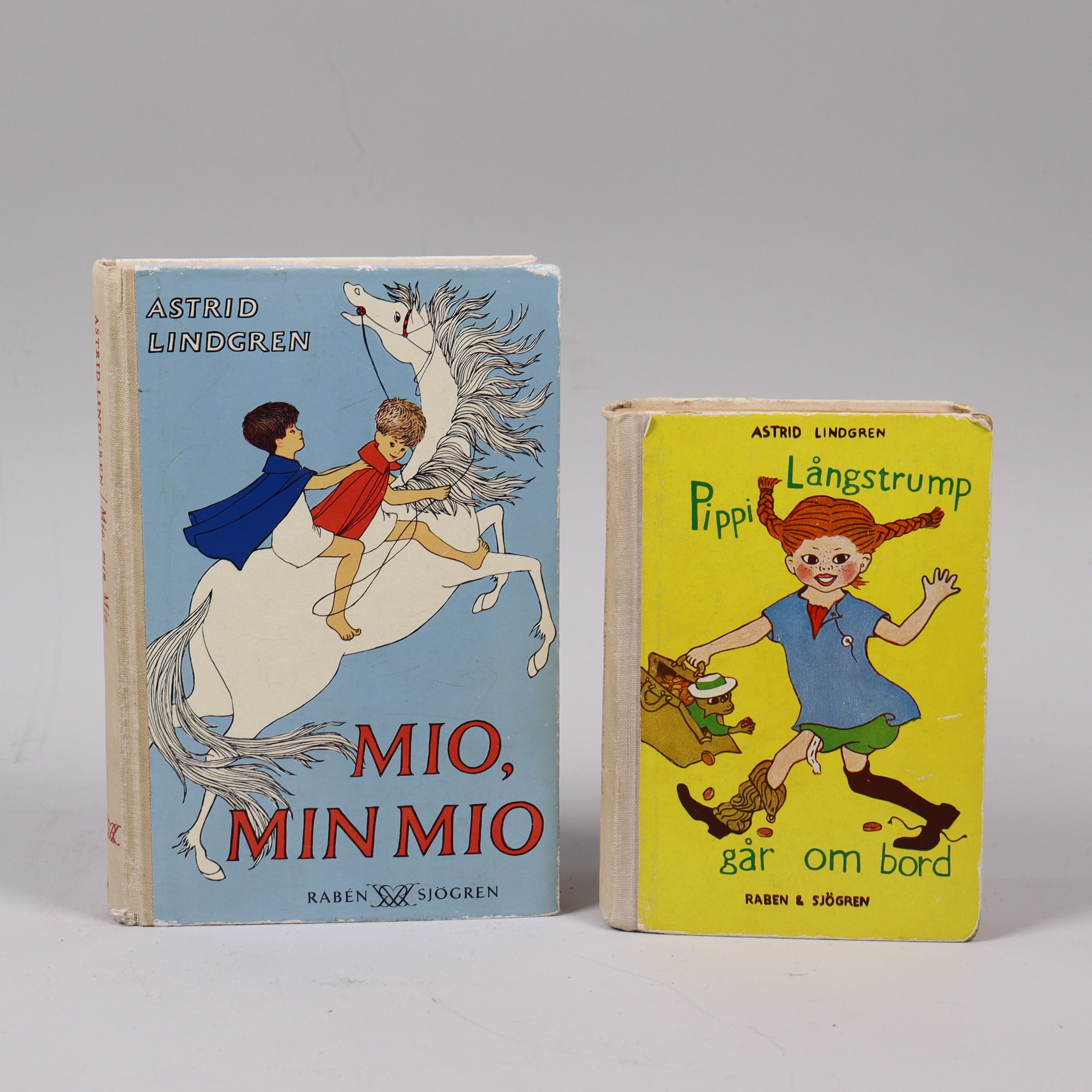 BÖCKER, Astrid Lindgren, Mio min Mio, 1:a upplaga 1954 samt Pippi går ombord, 6:e upplaga.