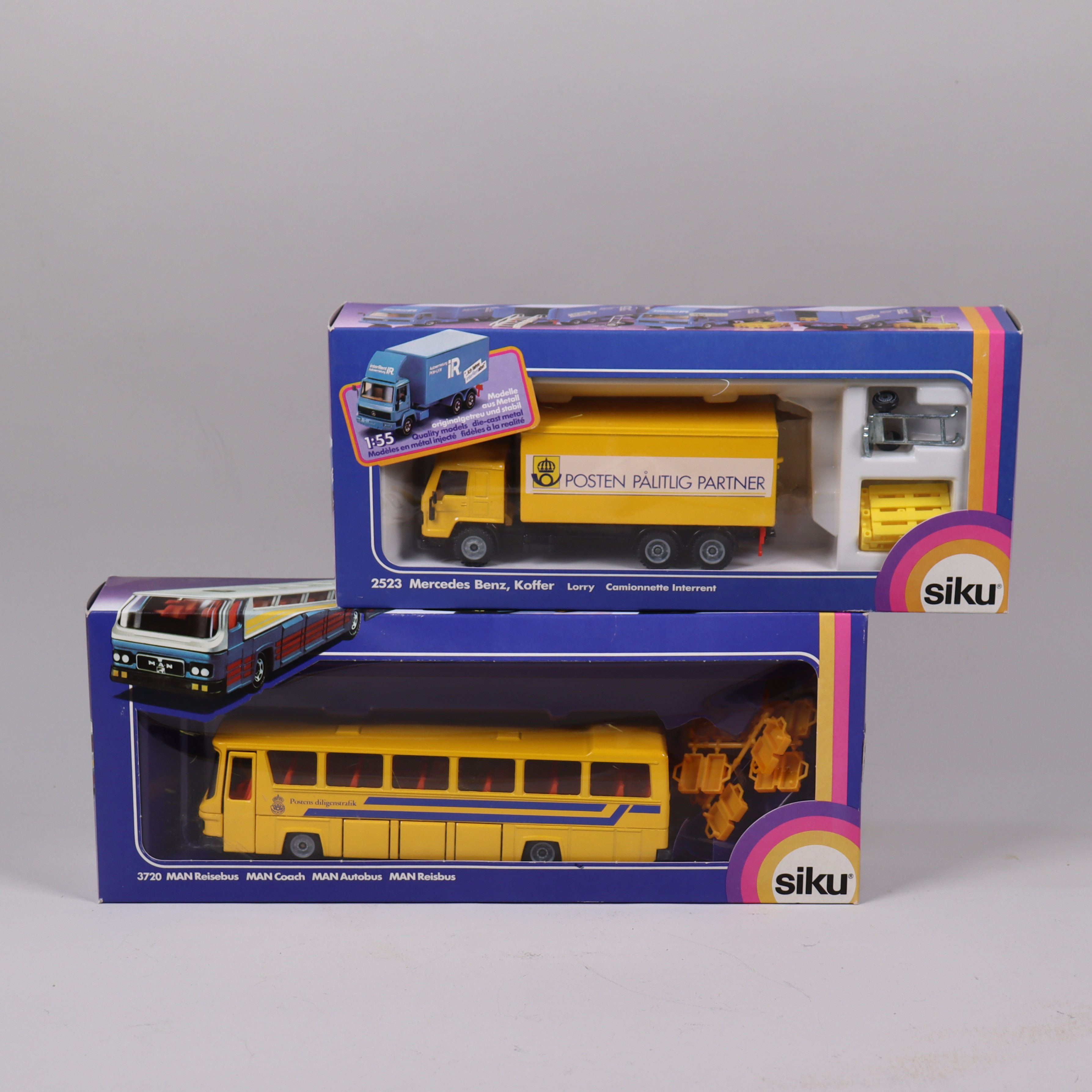 MODELLBILAR, Siku, Postens Mercedes Benz lastbil #2523 samt Postens Diligenstrafikbuss #3720.
