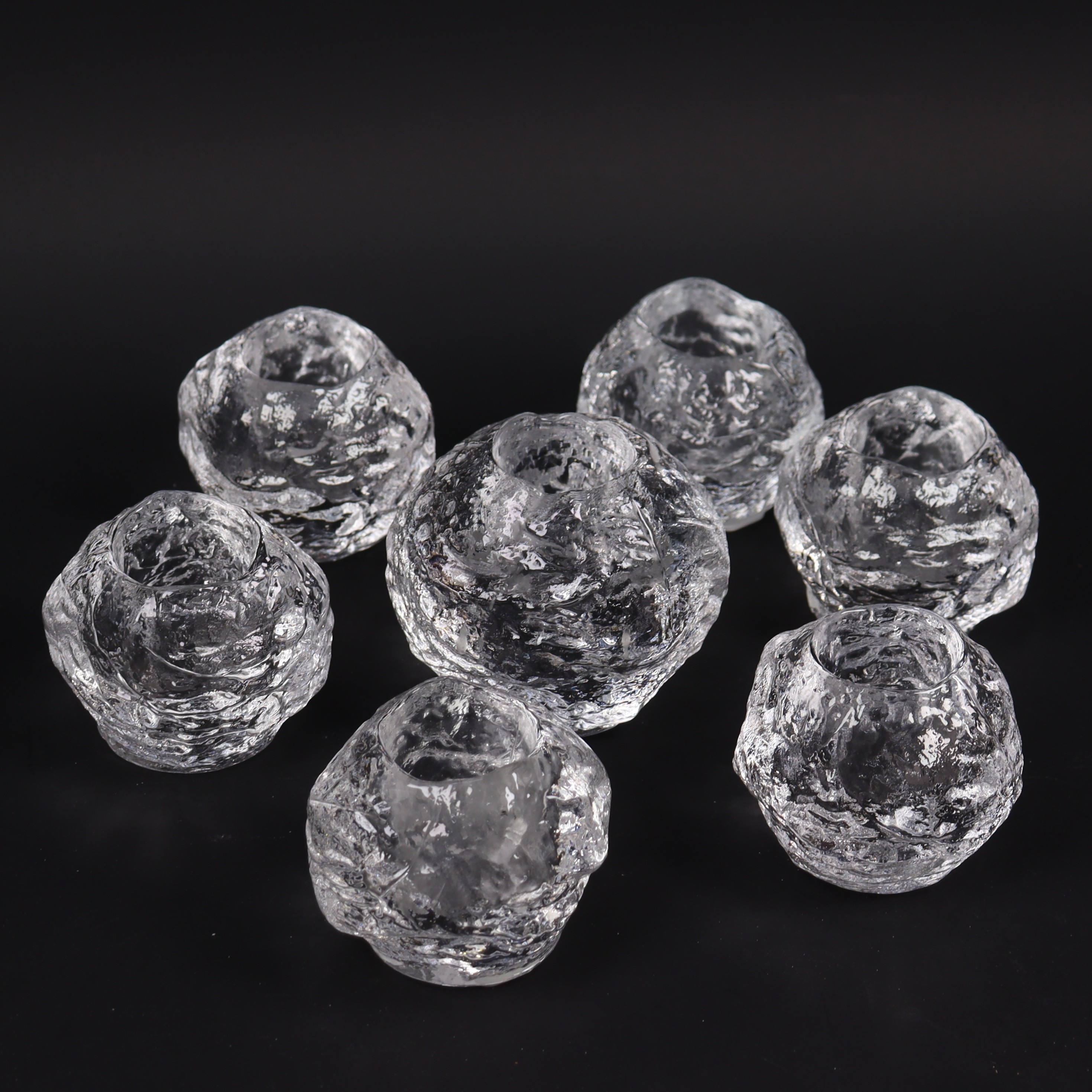 ANN WÄRFF. "Snöboll", Kosta Boda, ljuslyktor i glas, 7 st.