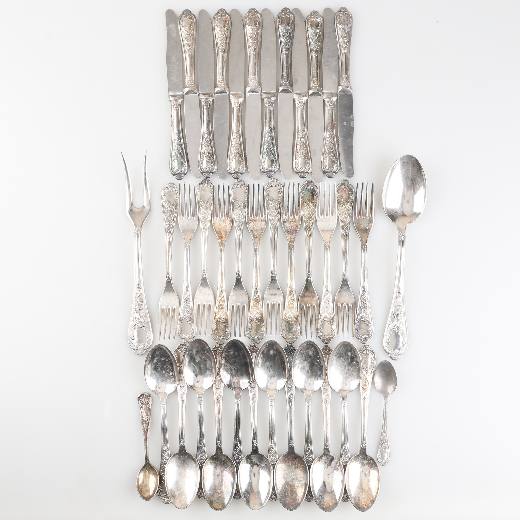 BESTICKUPPSÄTTNING, 40 delar, låghaltigt silver stämplat 800, totalvikt ca 2250.