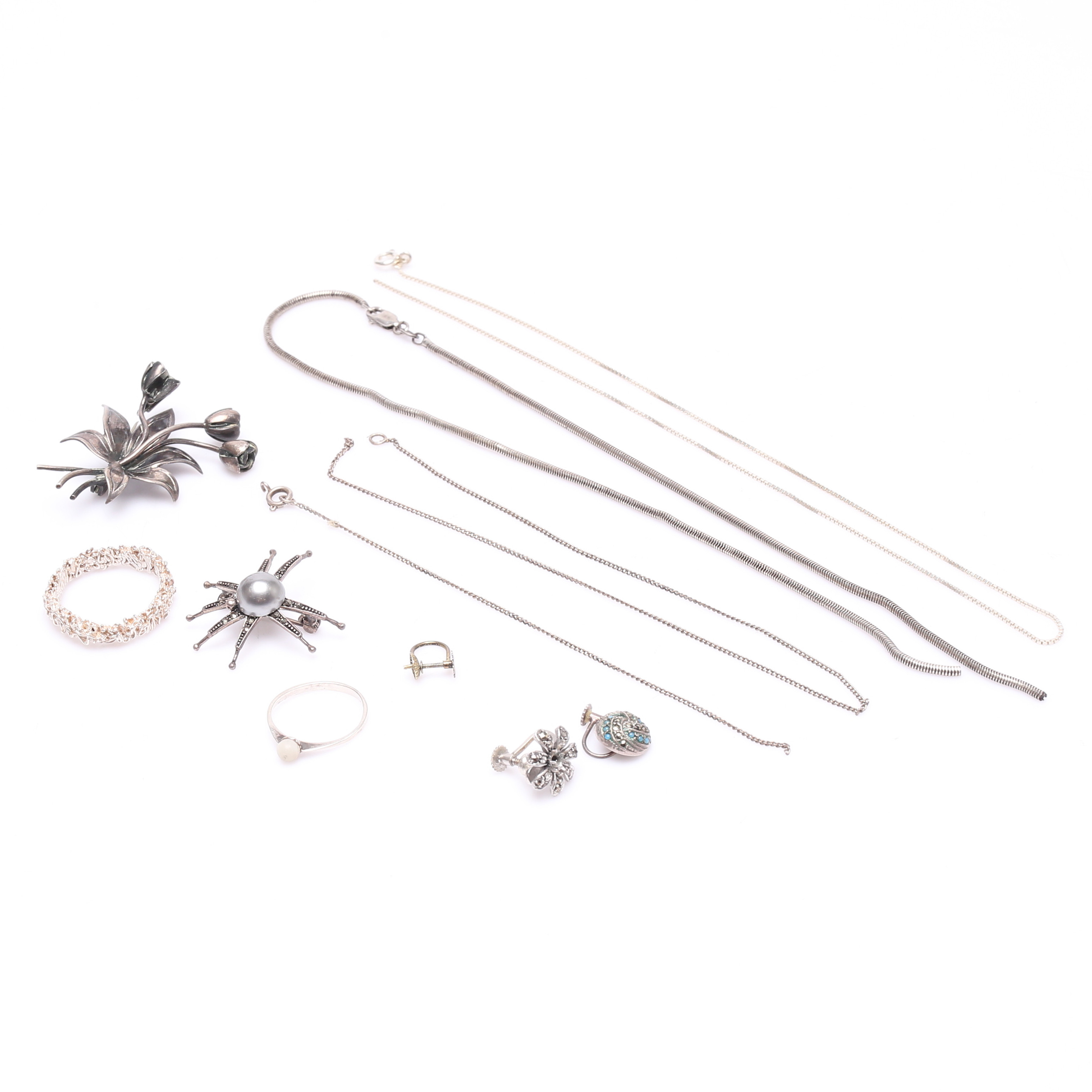 SILVERSMYCKEN/SKROTSILVER, total vikt ca 31 gram.