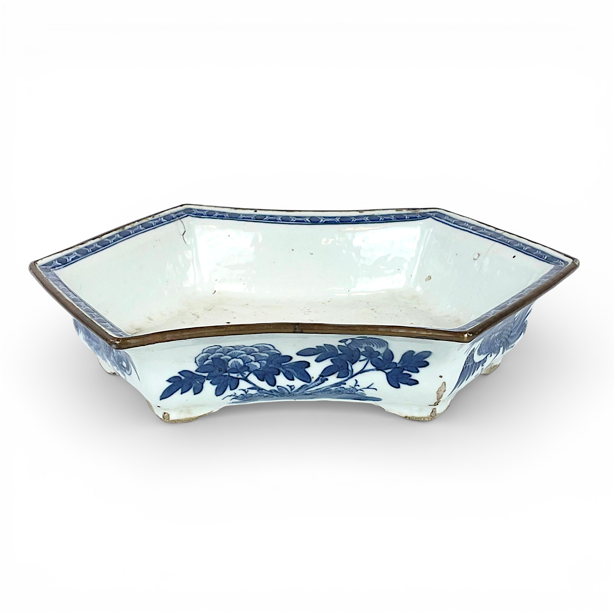 JARDINIERE. Porslin, Kina, 1700-tal.