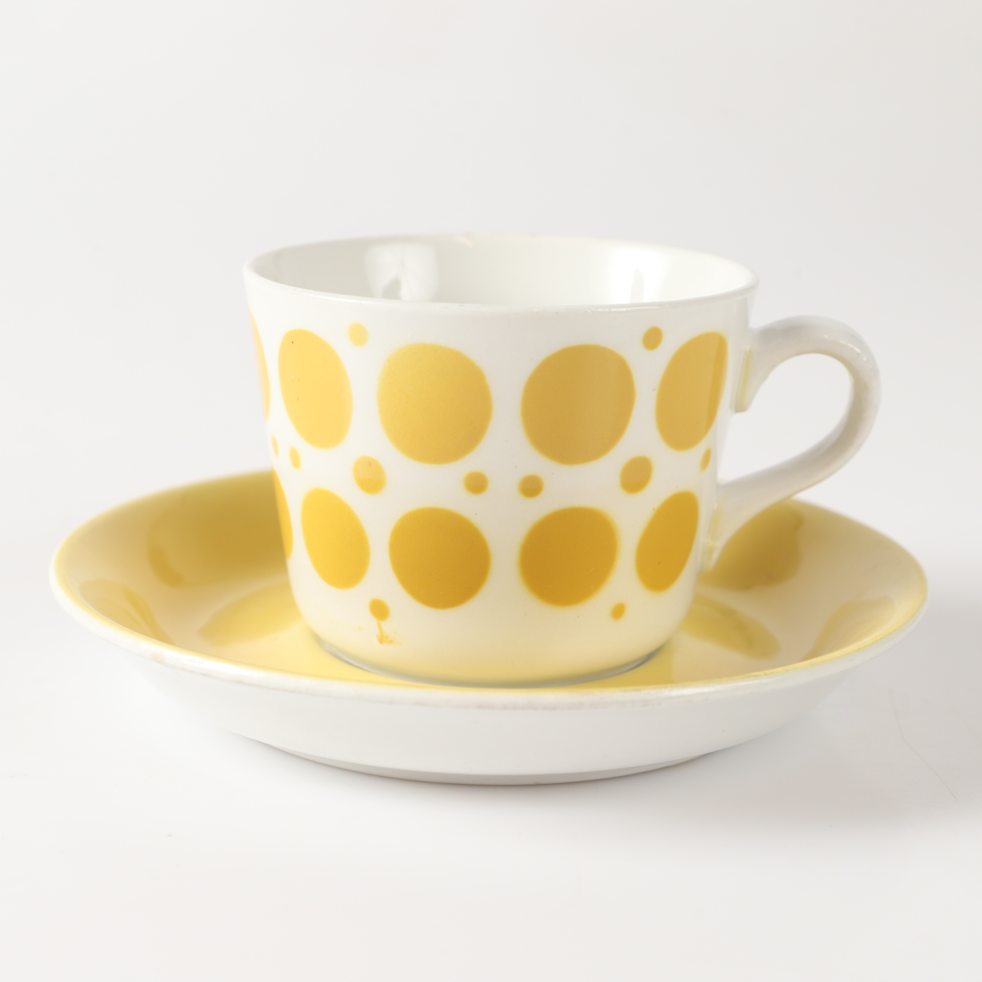 GÖRAN BÄCK. Koppar och fat, 16 delar, "Pop", Arabia, Finland.