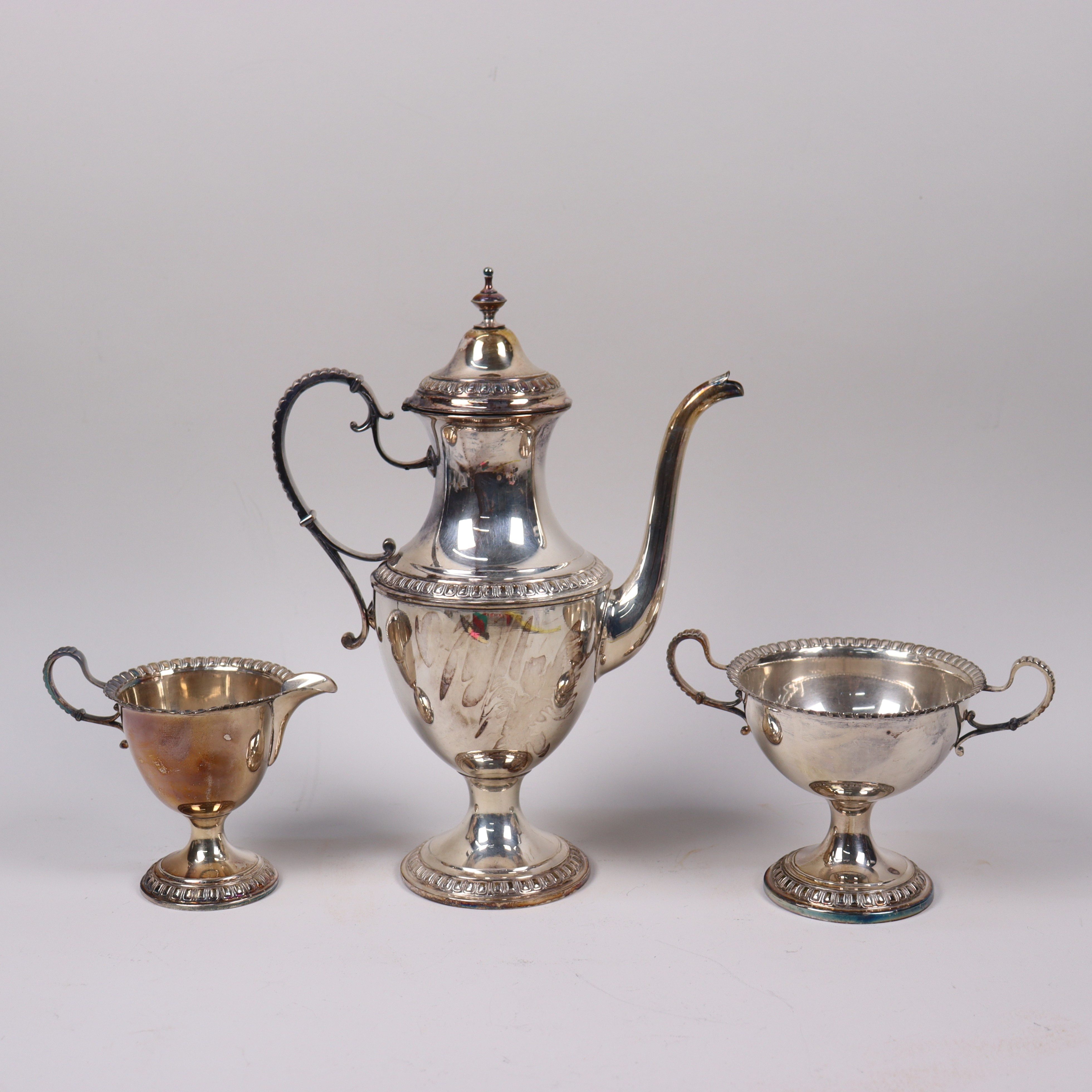 KAFFERSERVIS, nysilver, 1900-tal, 3 delar.