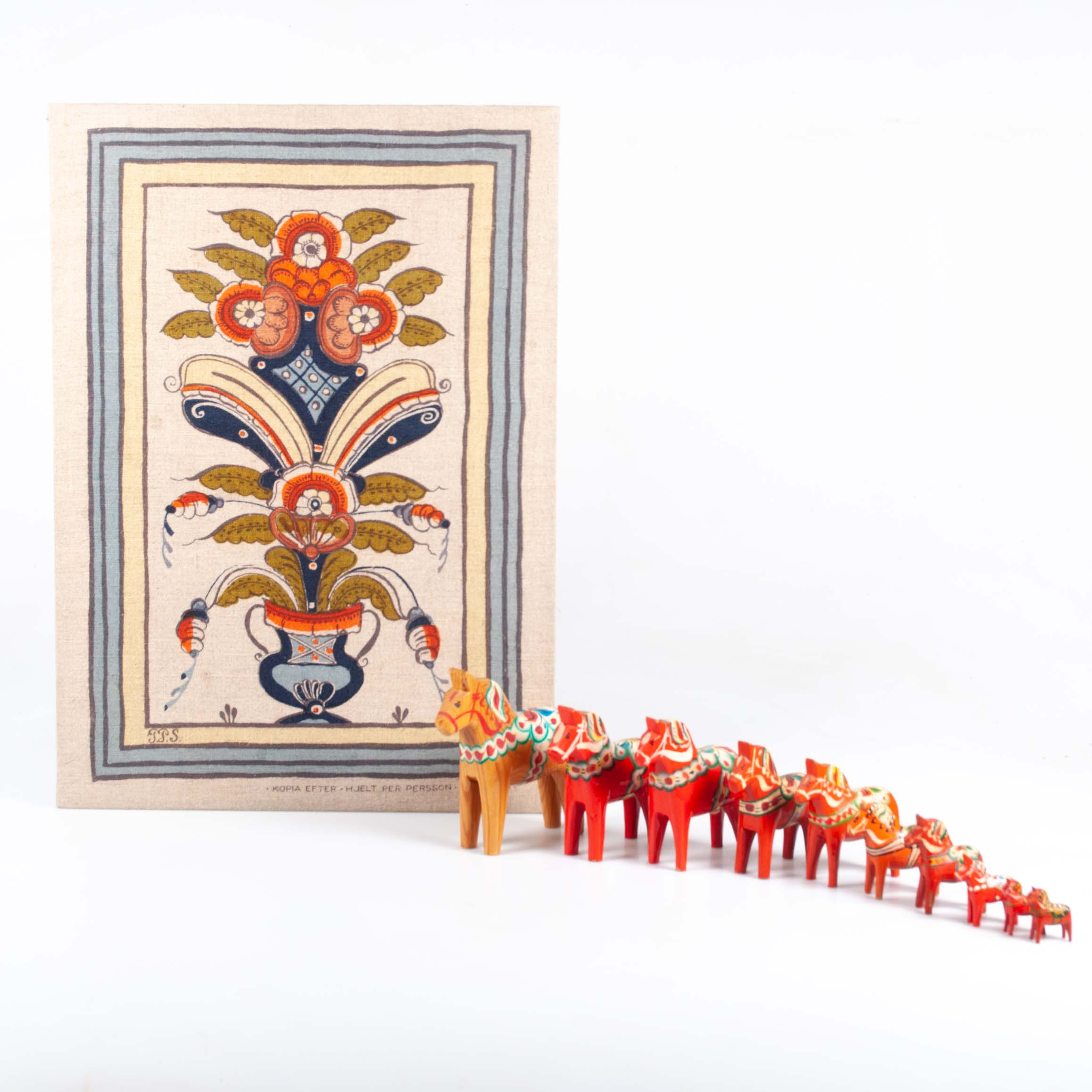 DALAHÄSTAR 10 st samt BONAD, textil, Kurbits, kopia efter Hjelt Per Persson.