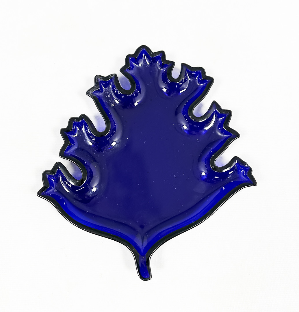 JOSEF FRANK. FAT, Lövformat glas, För Firma svensk tenn, Gullaskruf, 1900-tal.