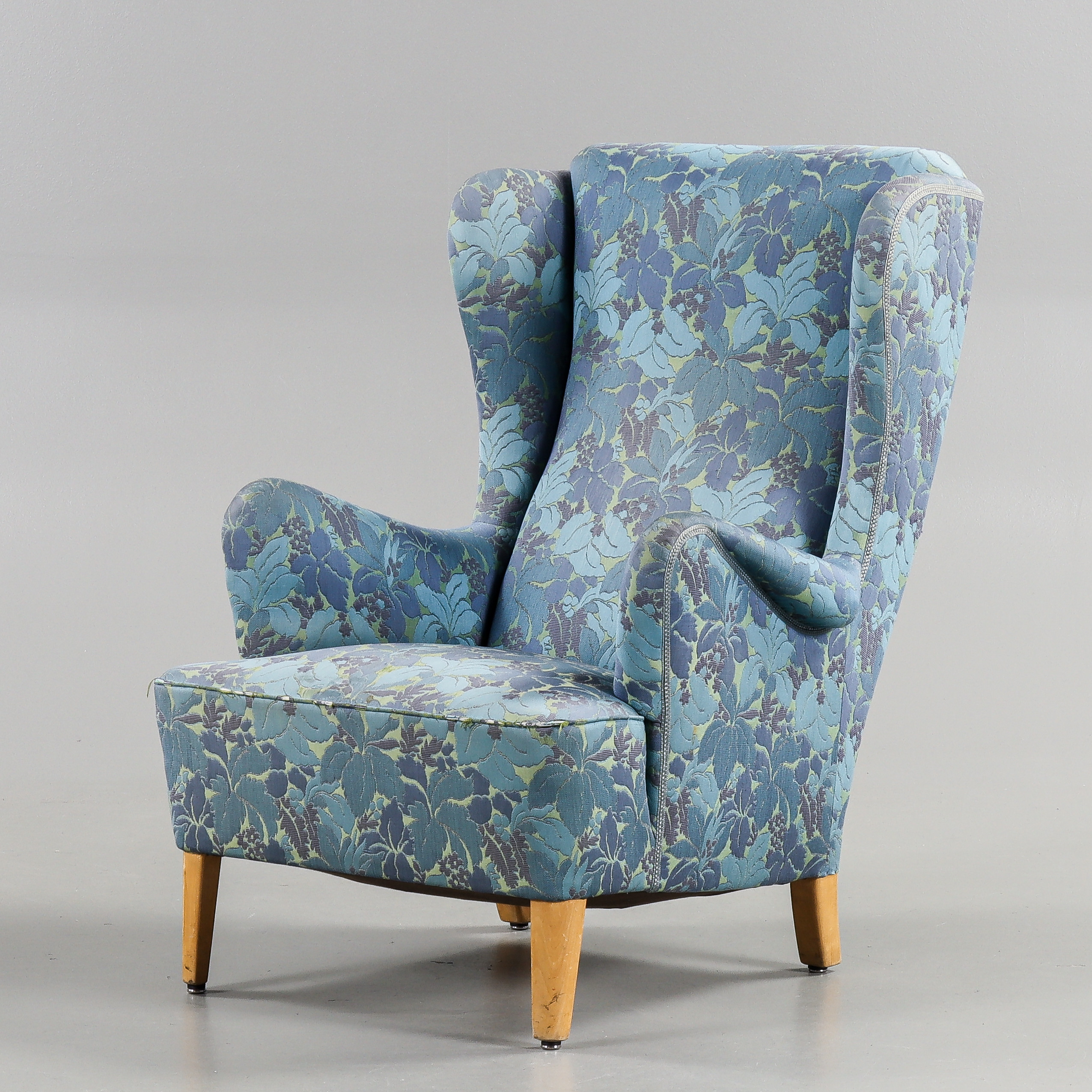 ÖRONLAPPSFÅTÖLJ, 1940/50-tal, Sverige.