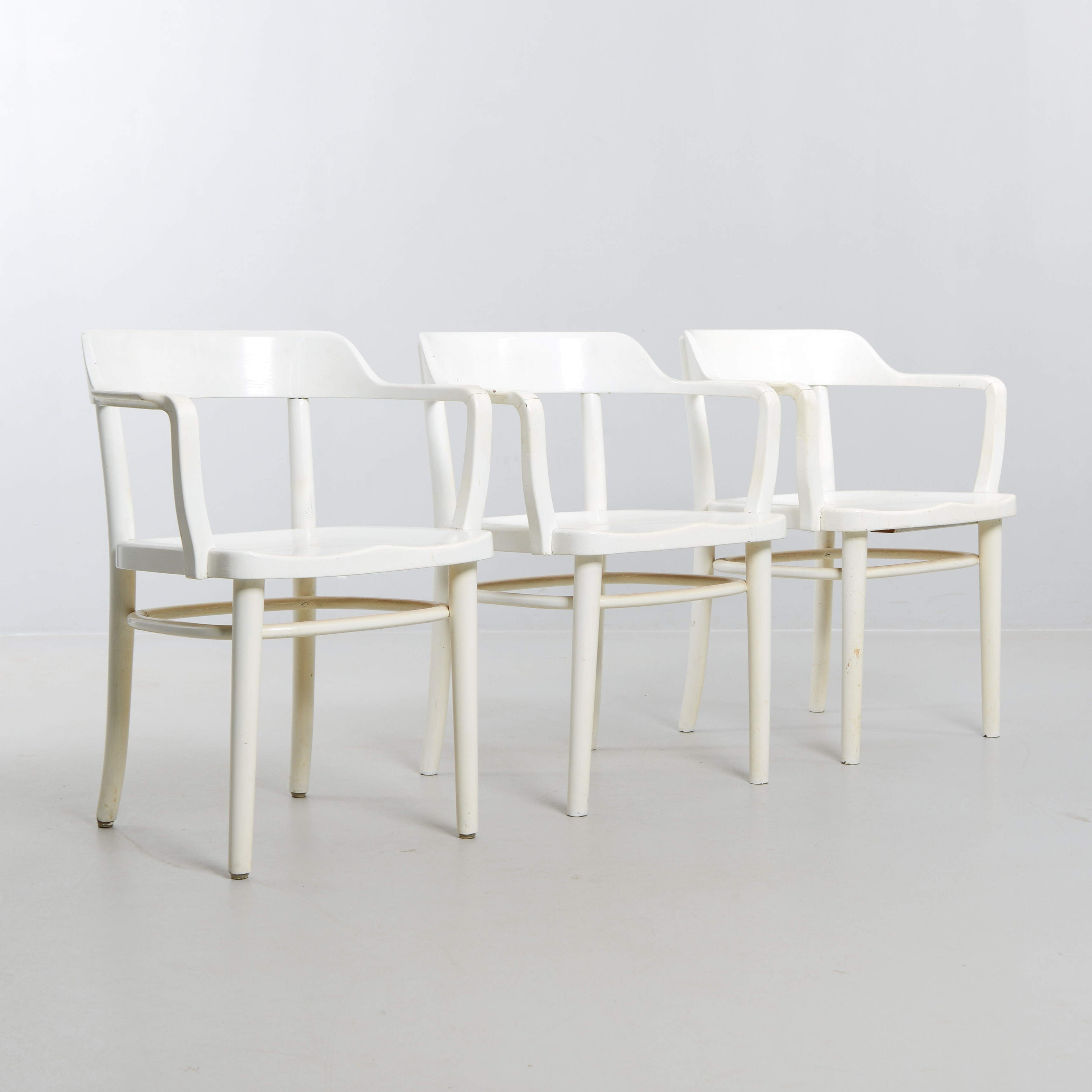 KARMSTOLAR, 3 st, 1900-talets tidigare del.