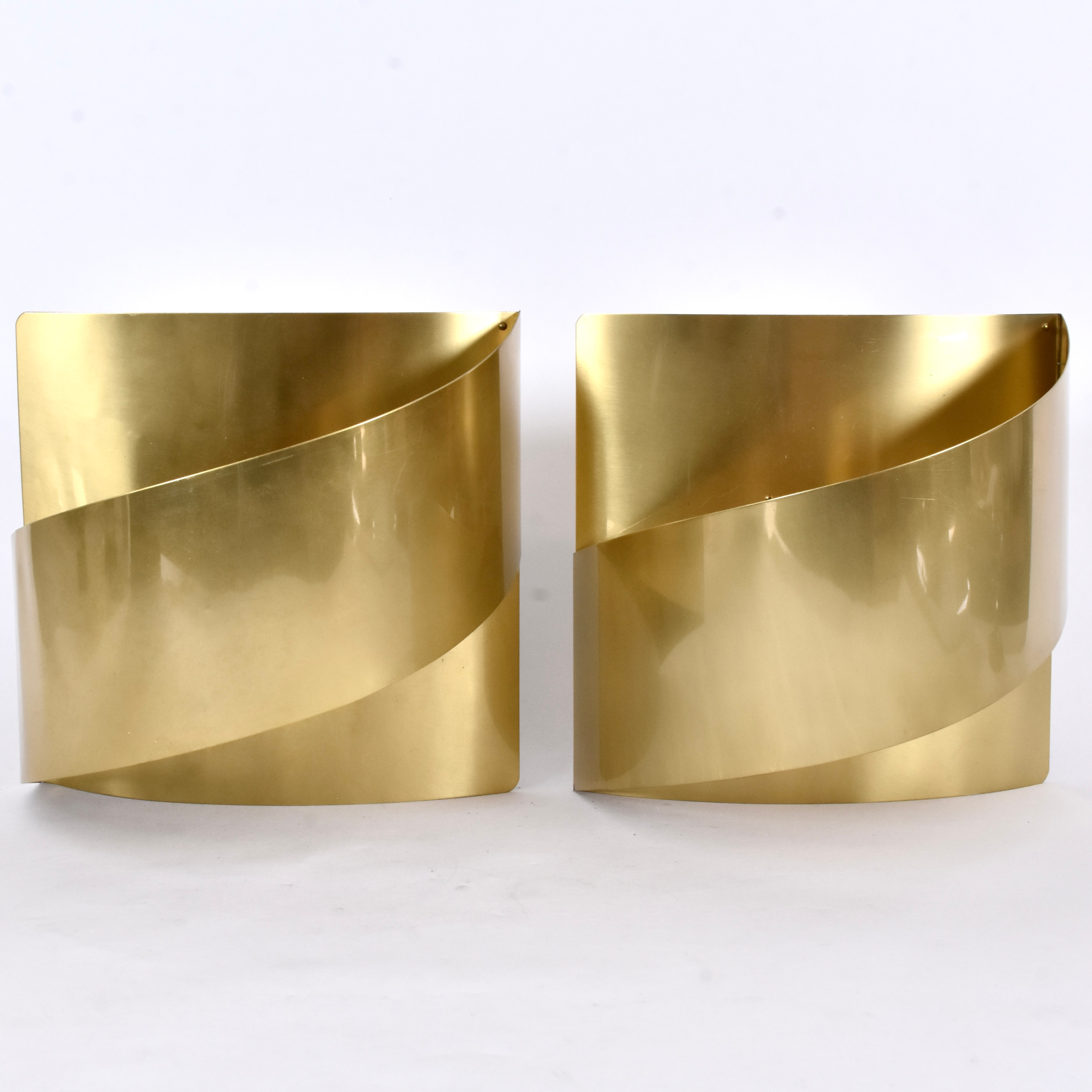 PETER CELSING. VÄGGLAMPOR, ett par, "Band", Falkenbergs Belysning, 1900-tal.