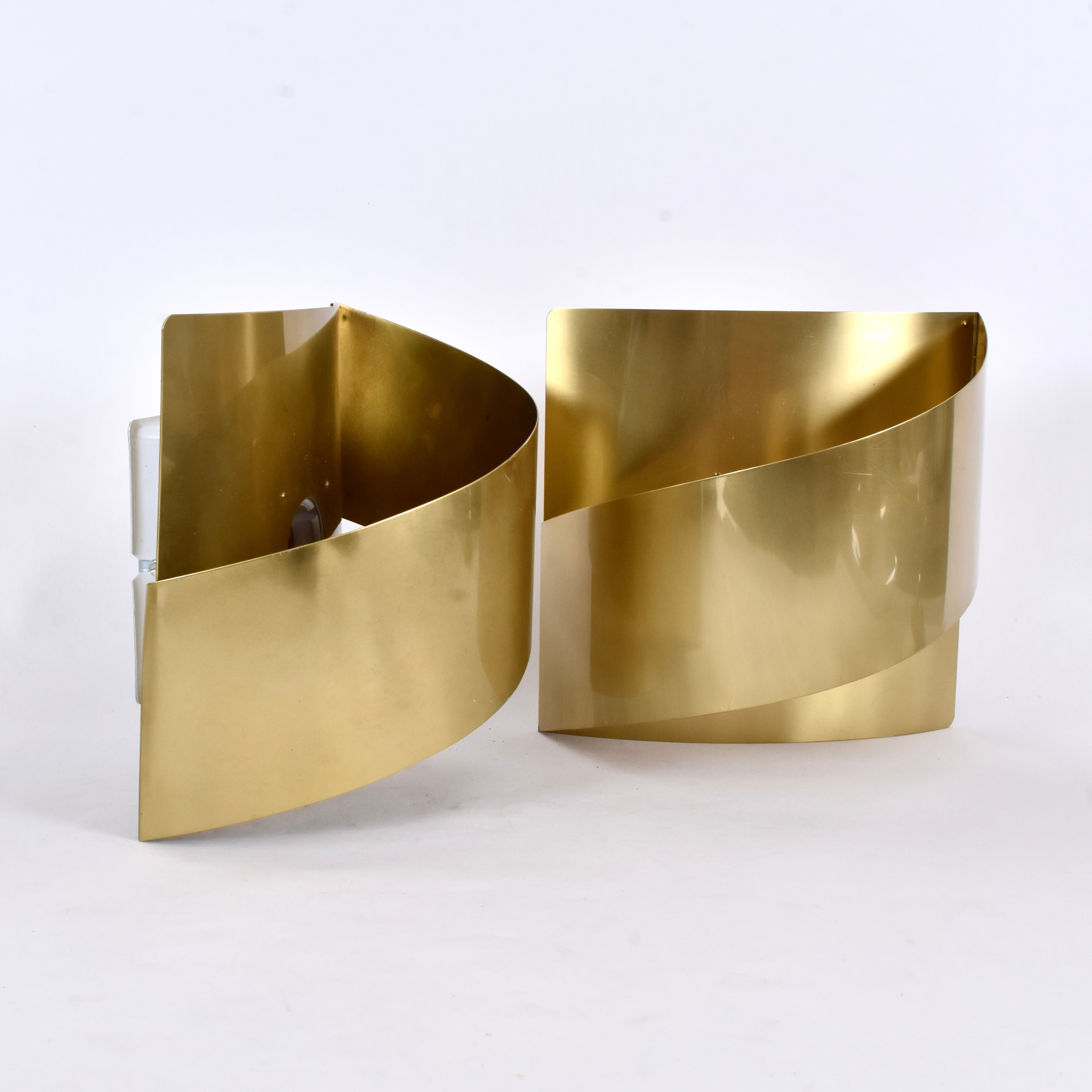 PETER CELSING. VÄGGLAMPOR, ett par, "Band", Falkenbergs Belysning, 1900-tal.