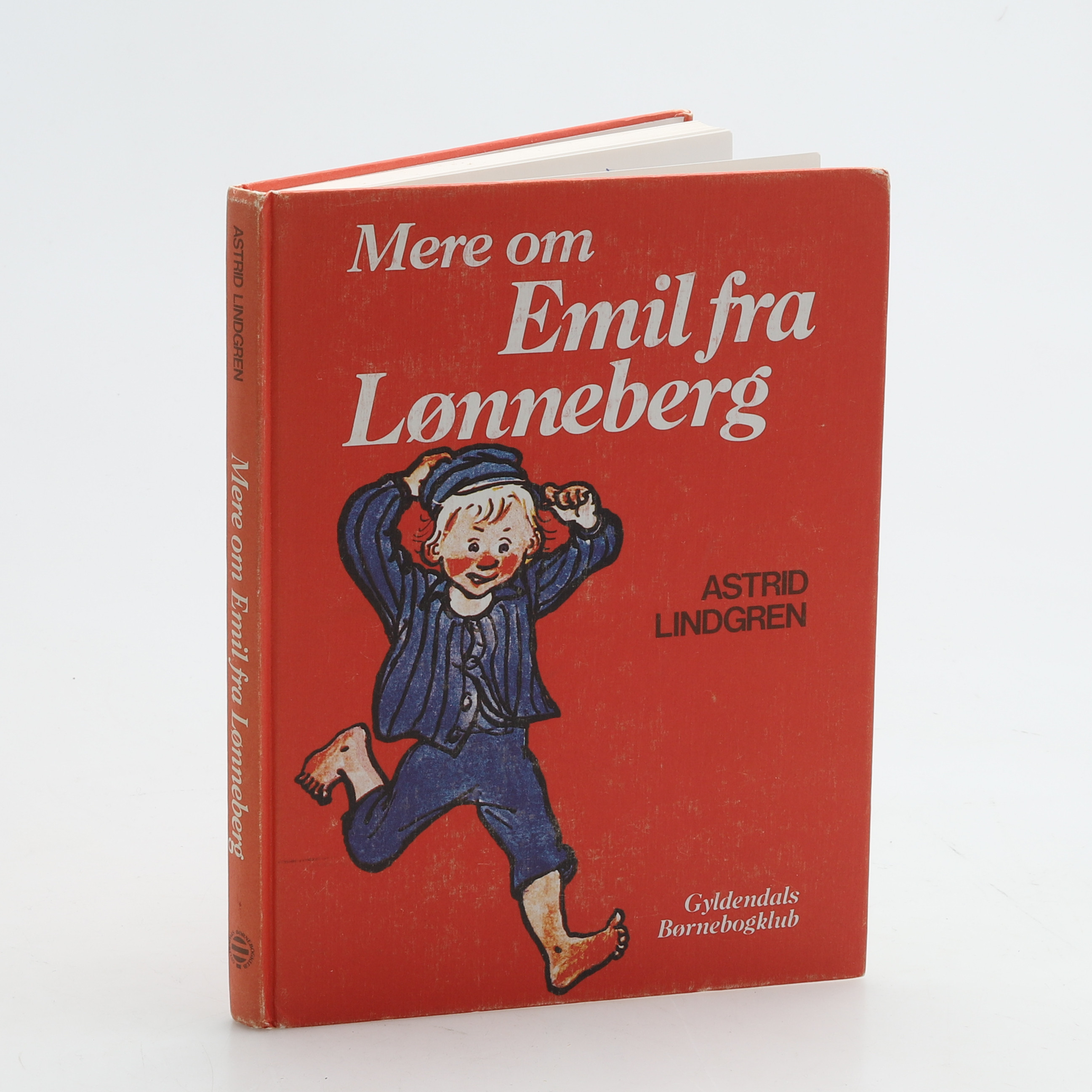 ASTRID LINDGREN. "MERE OM EMIL FRA LØNNEBERGA ", signerad, 1985 upplaga. Gyldendals Børnebogklub. Danmark.