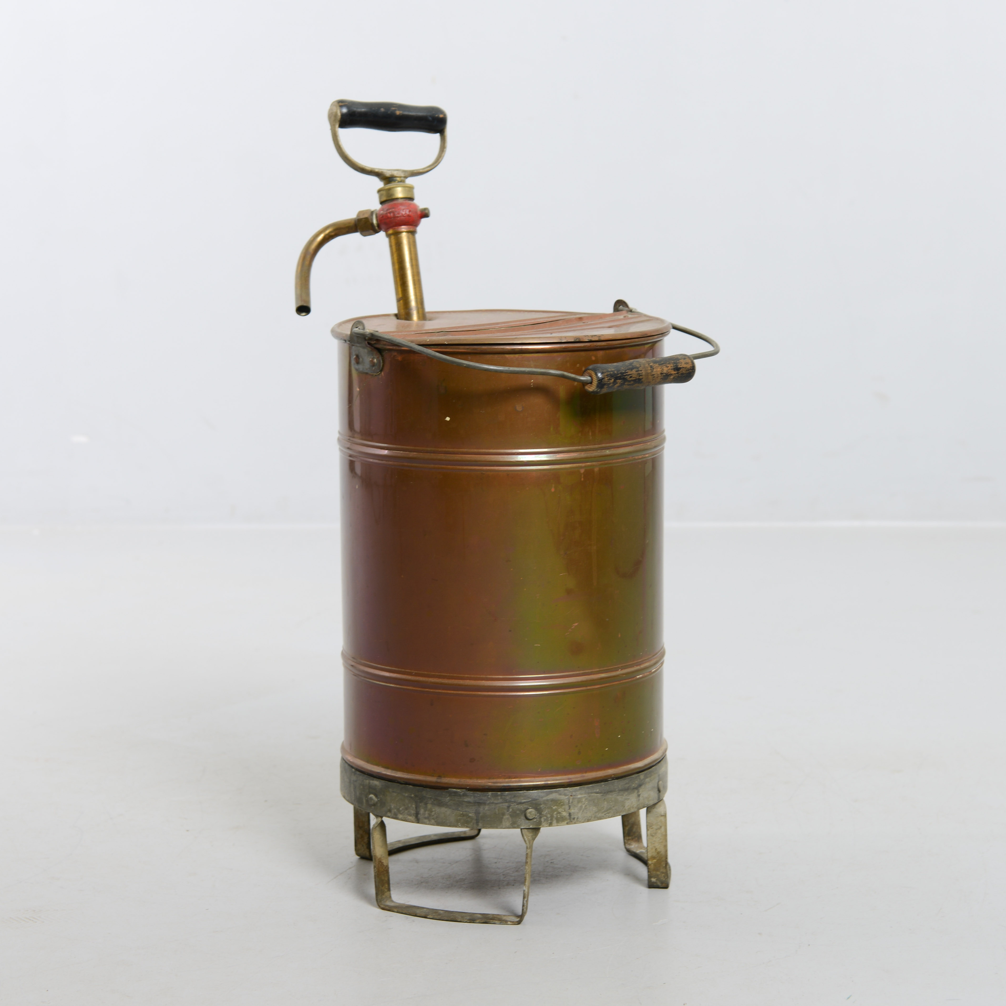 BRANDSPRUTA, Allmänna brandredskapsaffären, Stockholm, 1900-talets första del.