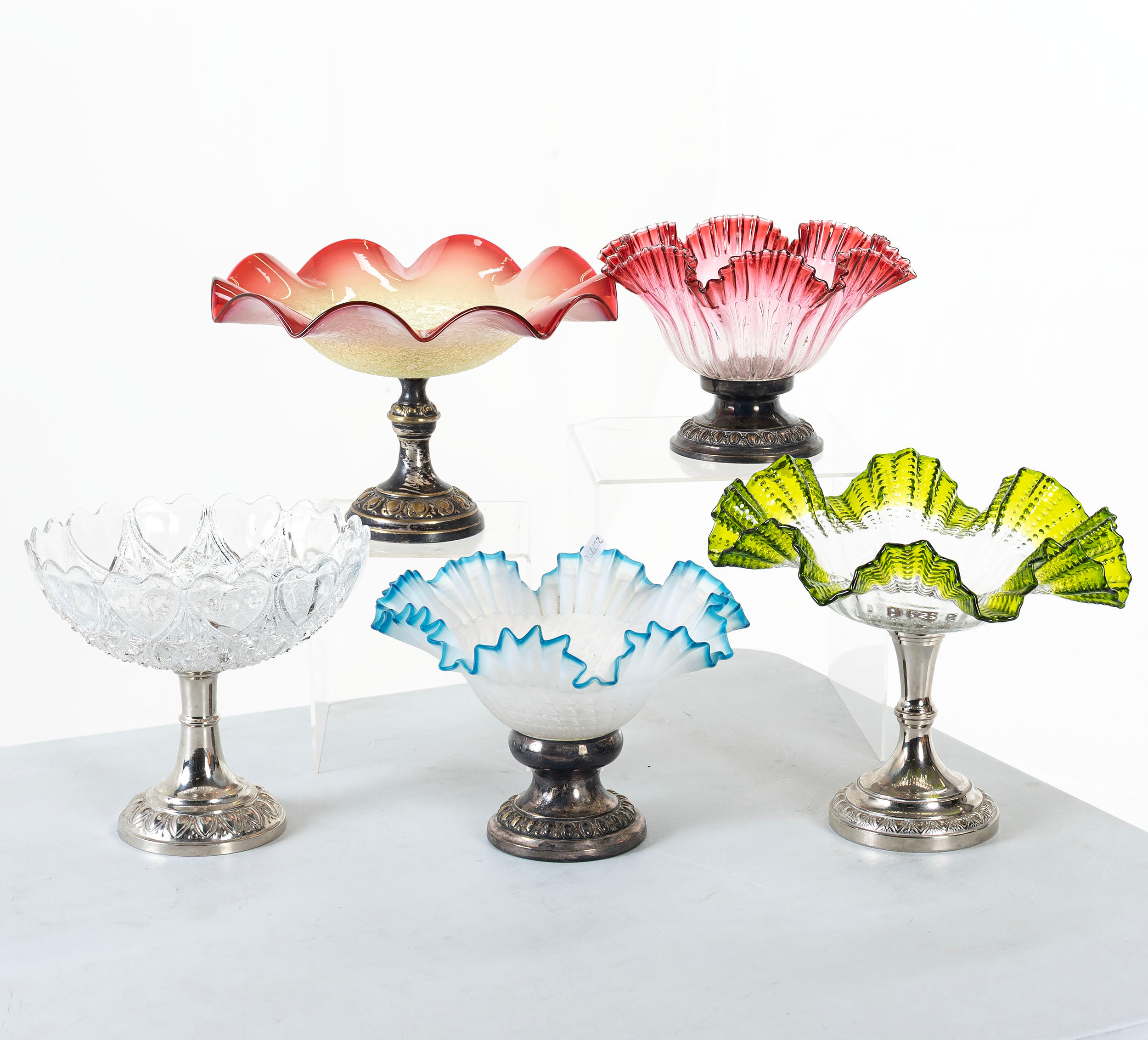 UPPSATSSKÅLAR, 5st glas och nickel, tidigt 1900 - tal.