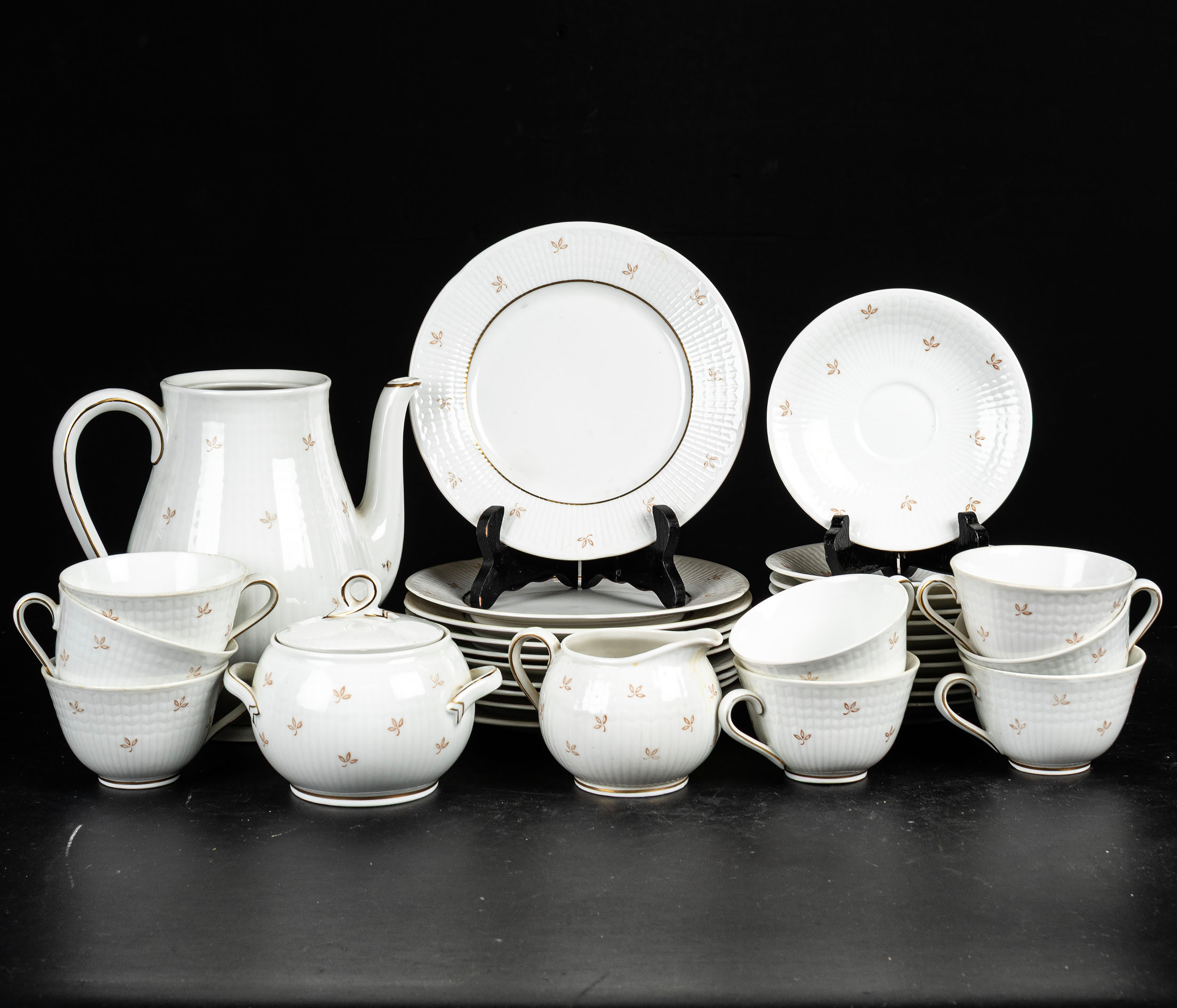 LOUISE ADELBORG. Kaffeservis, 32 delar, "Swedish Grace", Rörstrand.