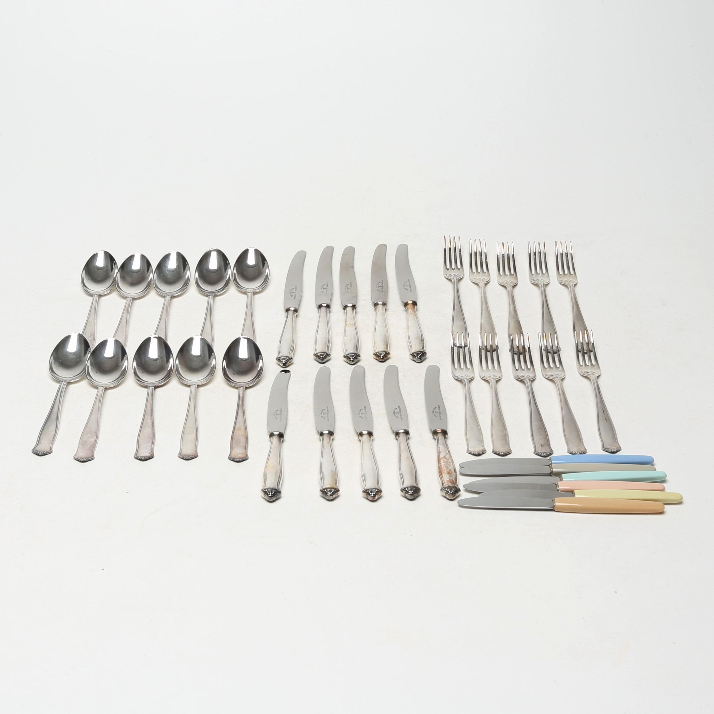 BESTICK 30 delar, nysilver, plus FRUKTKNIVAR 6 st.