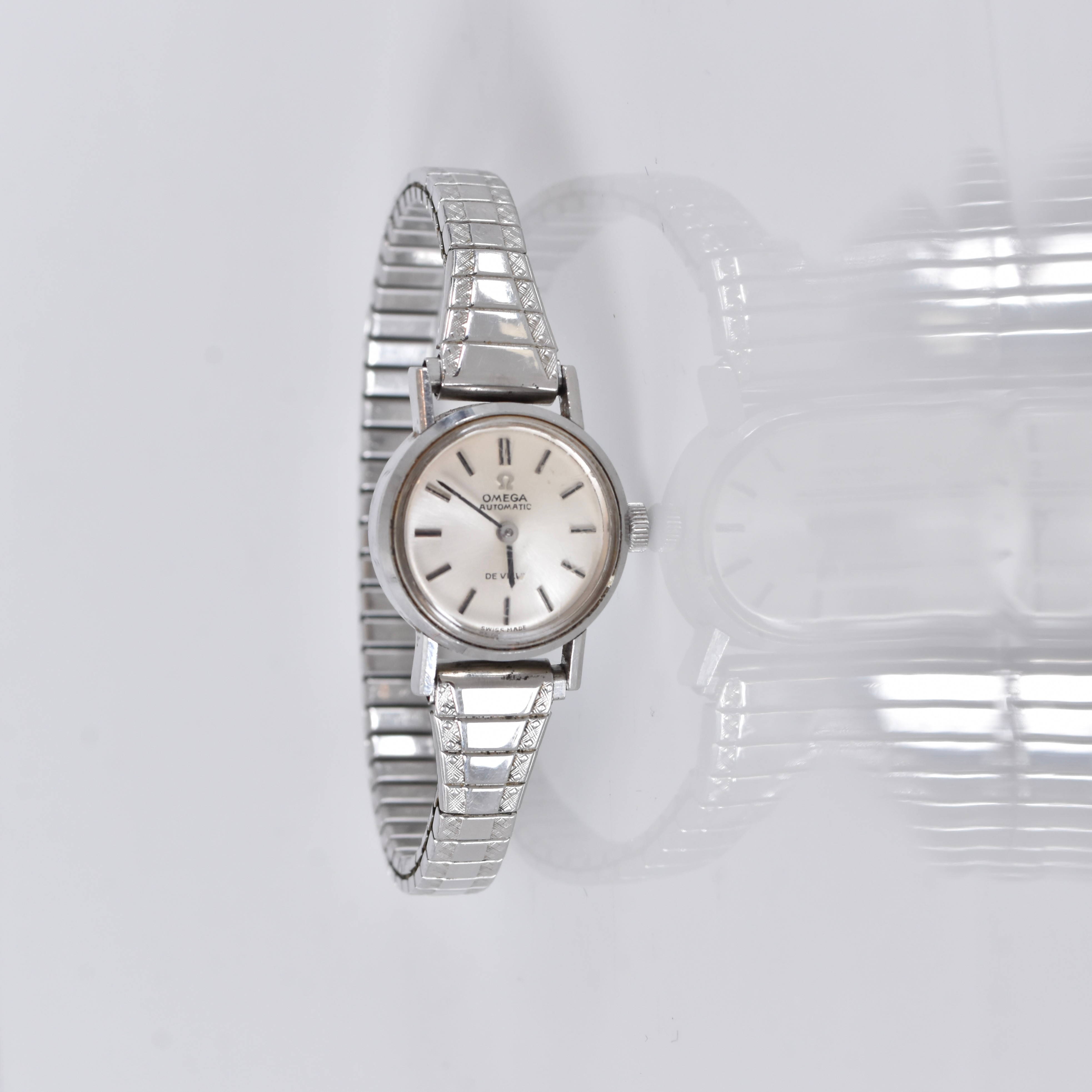 DAMARMBANDSUR, Omega De Ville.