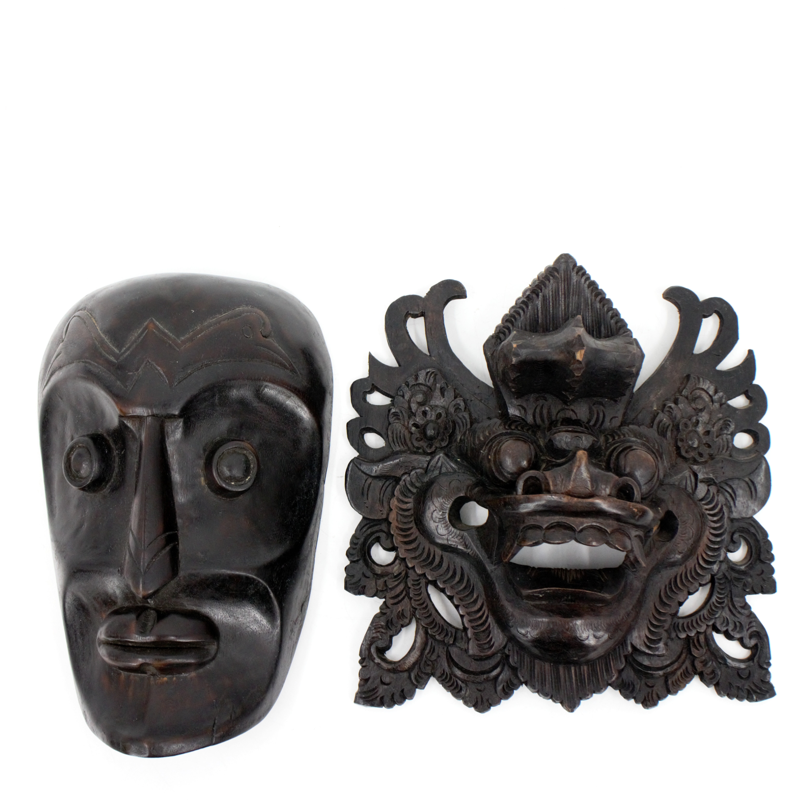 MASKER, 2 st, snidat trä, Bali och Indonesien.