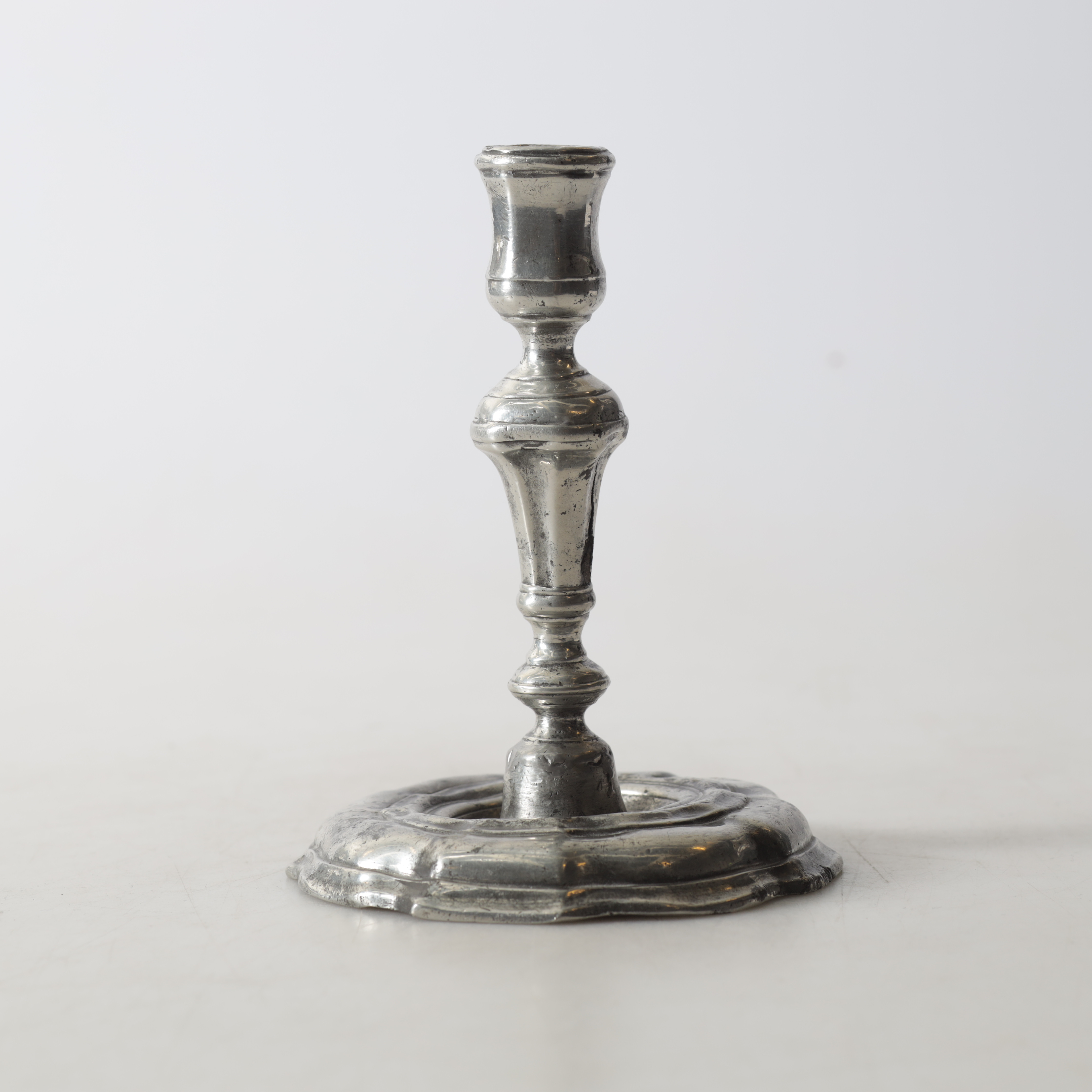 LJUSSTAKE, tenn, rokoko, 1700-tal.