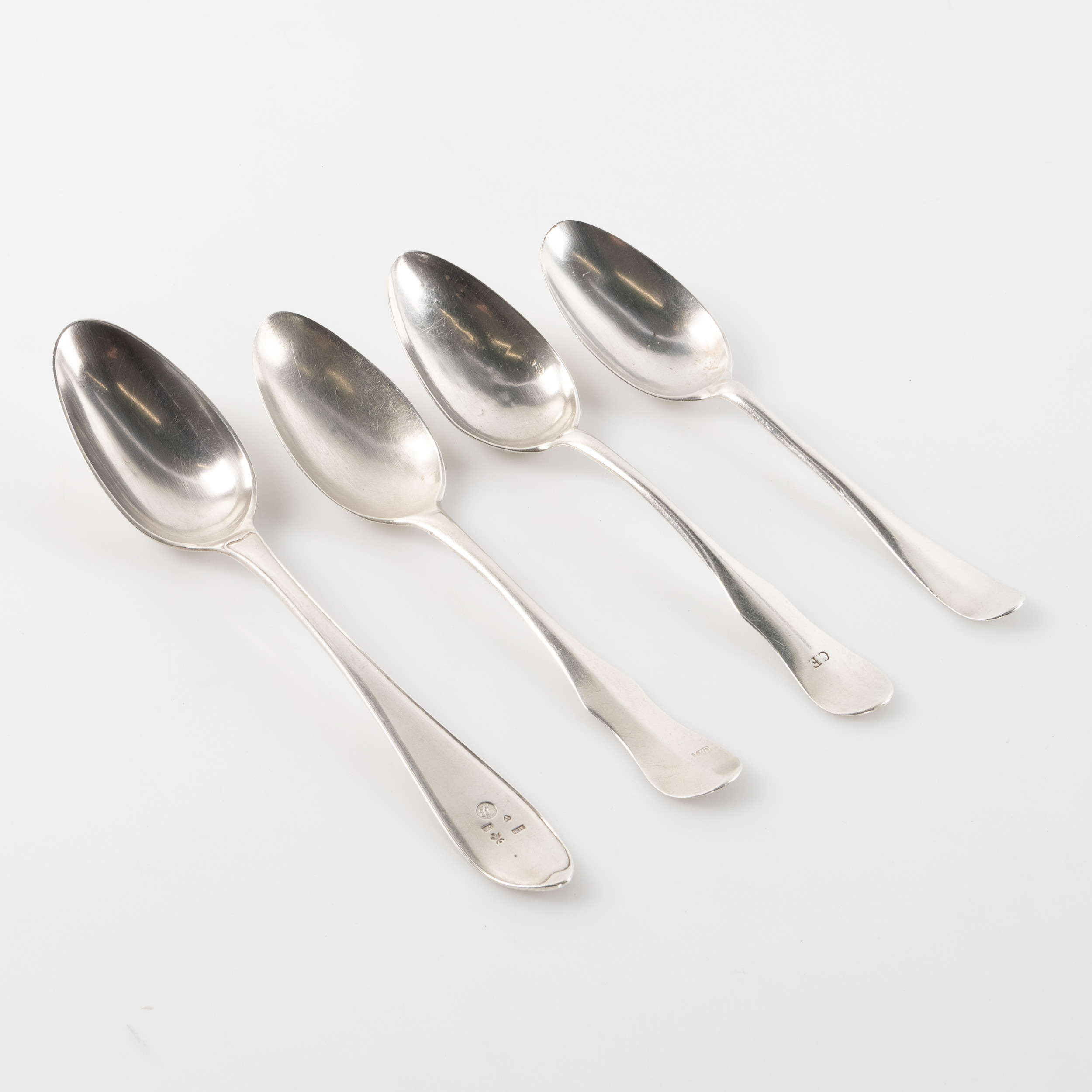 SKEDAR, 4 st, silver, 1700-tal samt 1800-tal, bl a fiolskaft.