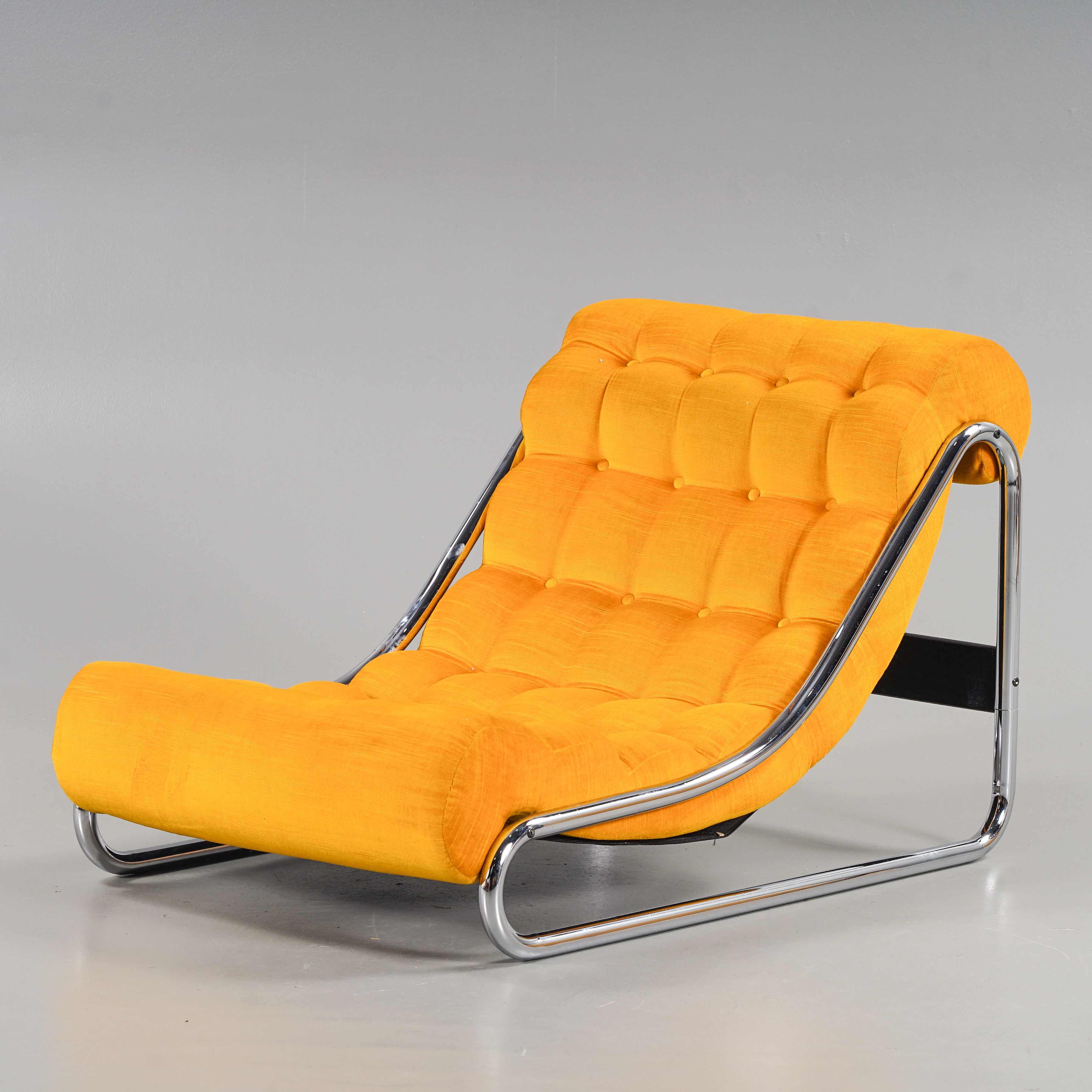 GILLIS LUNDGREN. Fåtölj "Impala" Kromade stålrör, gul plyschklädsel, IKEA, 1970-tal.