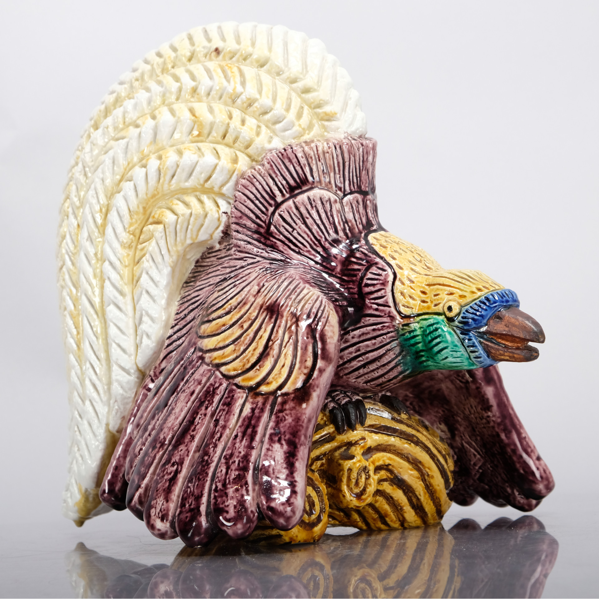 GUNNAR NYLUND. Skulptur, Paradisfågel, Chamotterat-stengods, Rörstrand, signerad & numrerad 29/200.