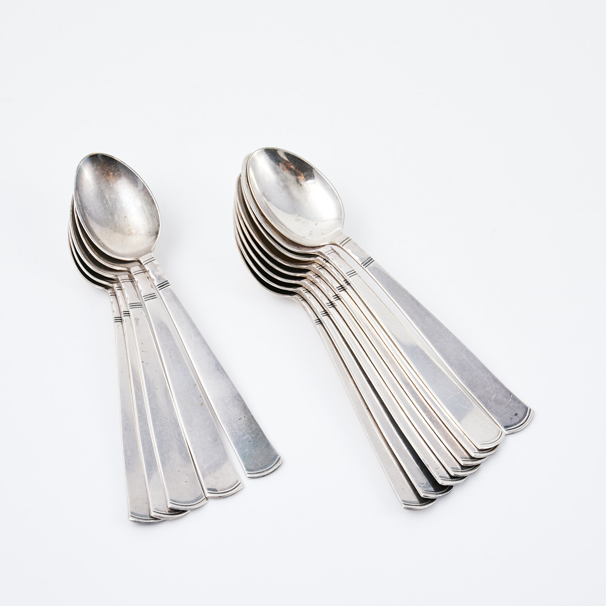 KAFFESKEDAR, 13 st, silver, "Rosenholm", i etui, Guldsmedsaktiebolaget, Stockholm 1959.