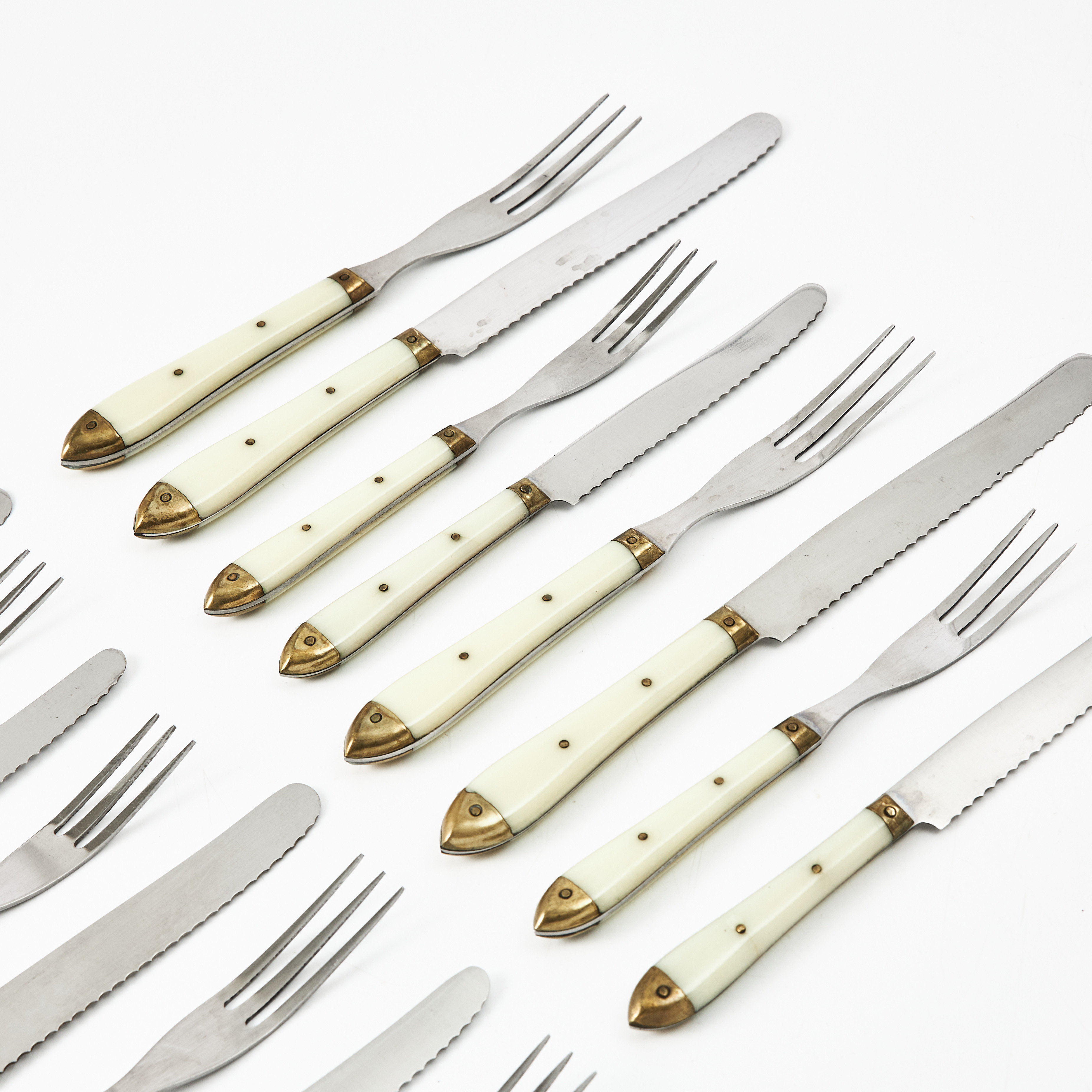 BISTROBESTICK, 40 st, rostfritt stål, Frankrike, 1900-talets andra hälft.