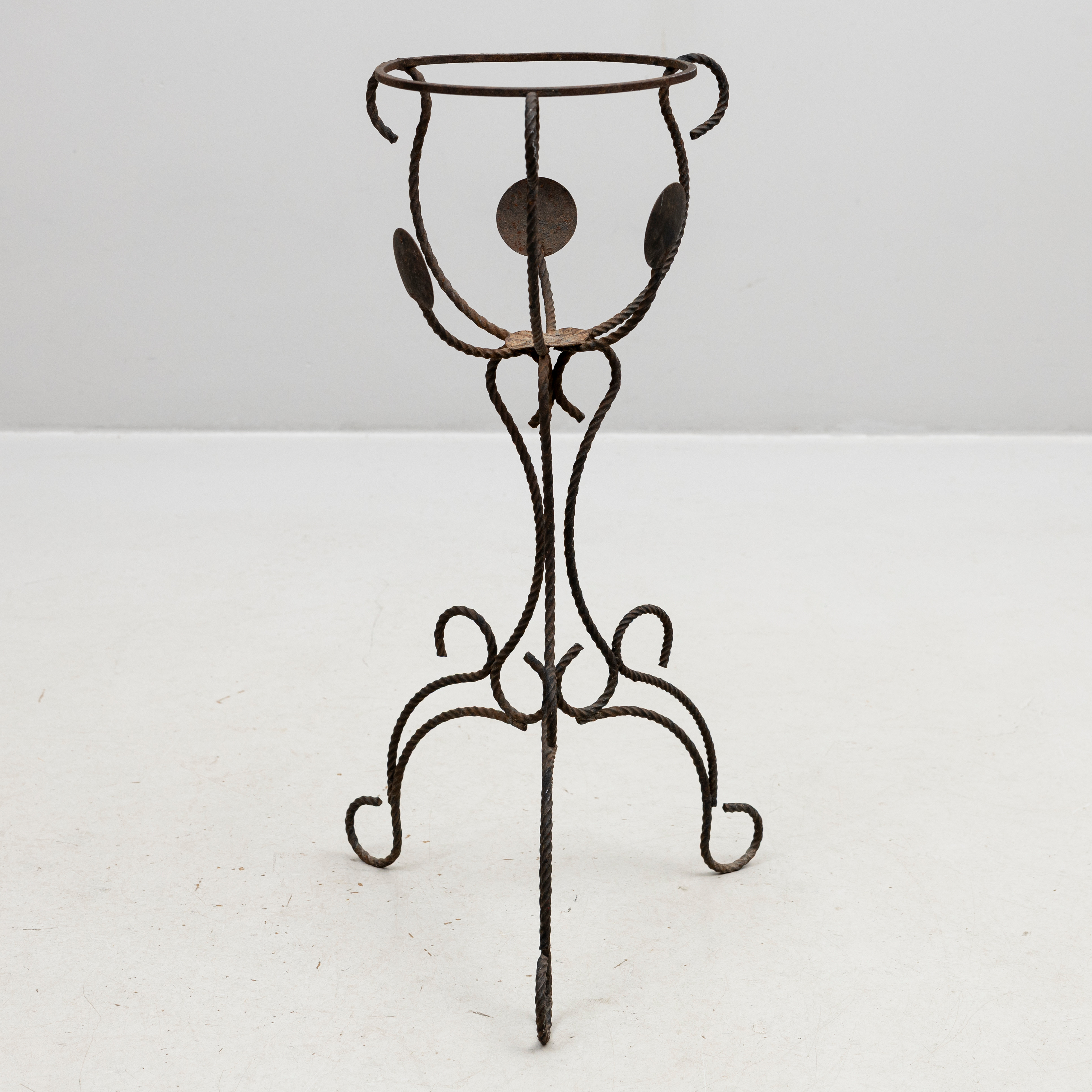 BLOMBORD/KRUKSTÄLL, smidesjärn, 1900-tal.