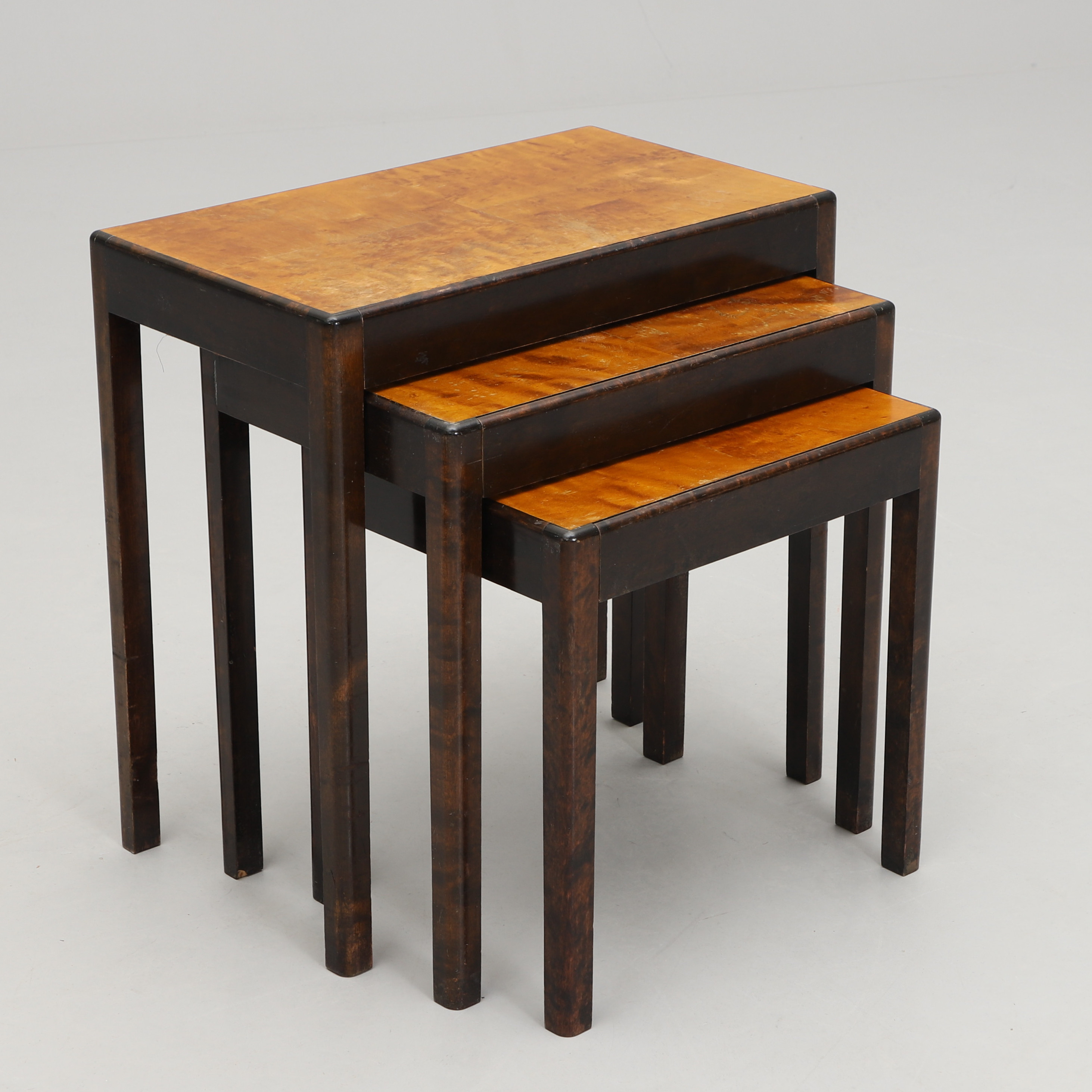 SATSBORD, 3 delar. med lådor. Reiners Möbler, Mjölby. 1930-tal.