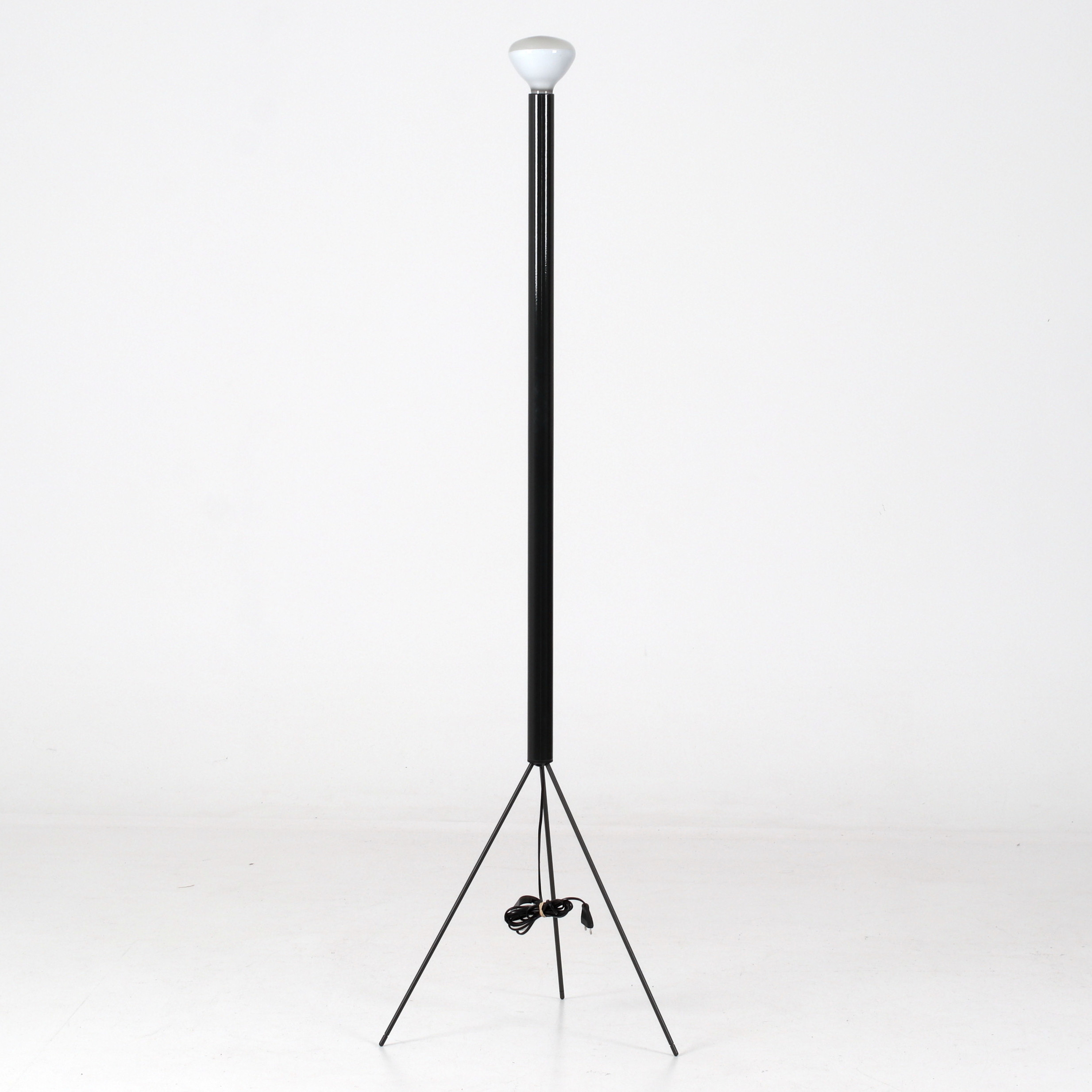 ACHILLE OCH PIER GIACOMO CASTIGLIONI. Golvlampa, "Luminator", metall, Flos, 19/2000-tal.