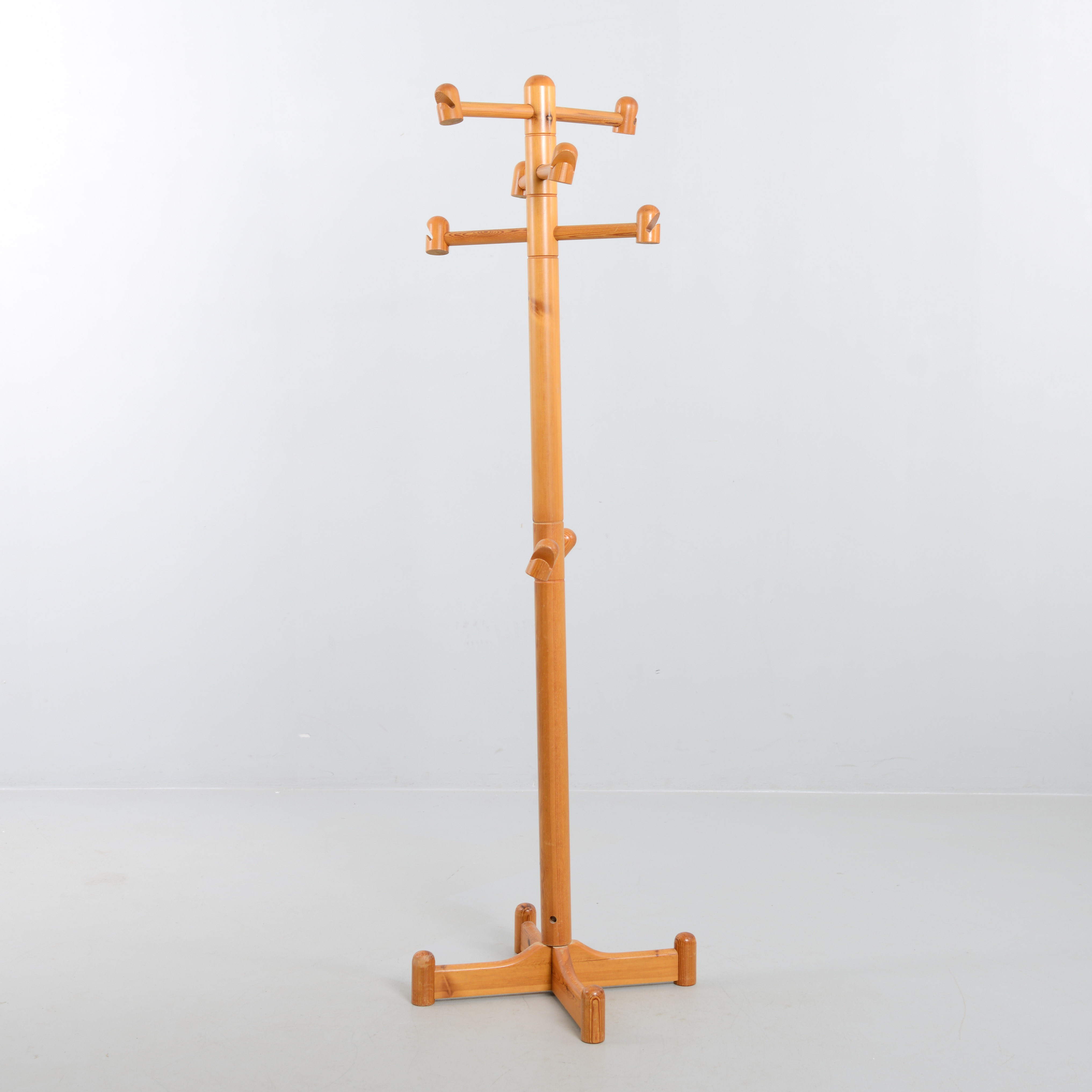 TAMBURMAJOR, furu, 1900-talets andra del.