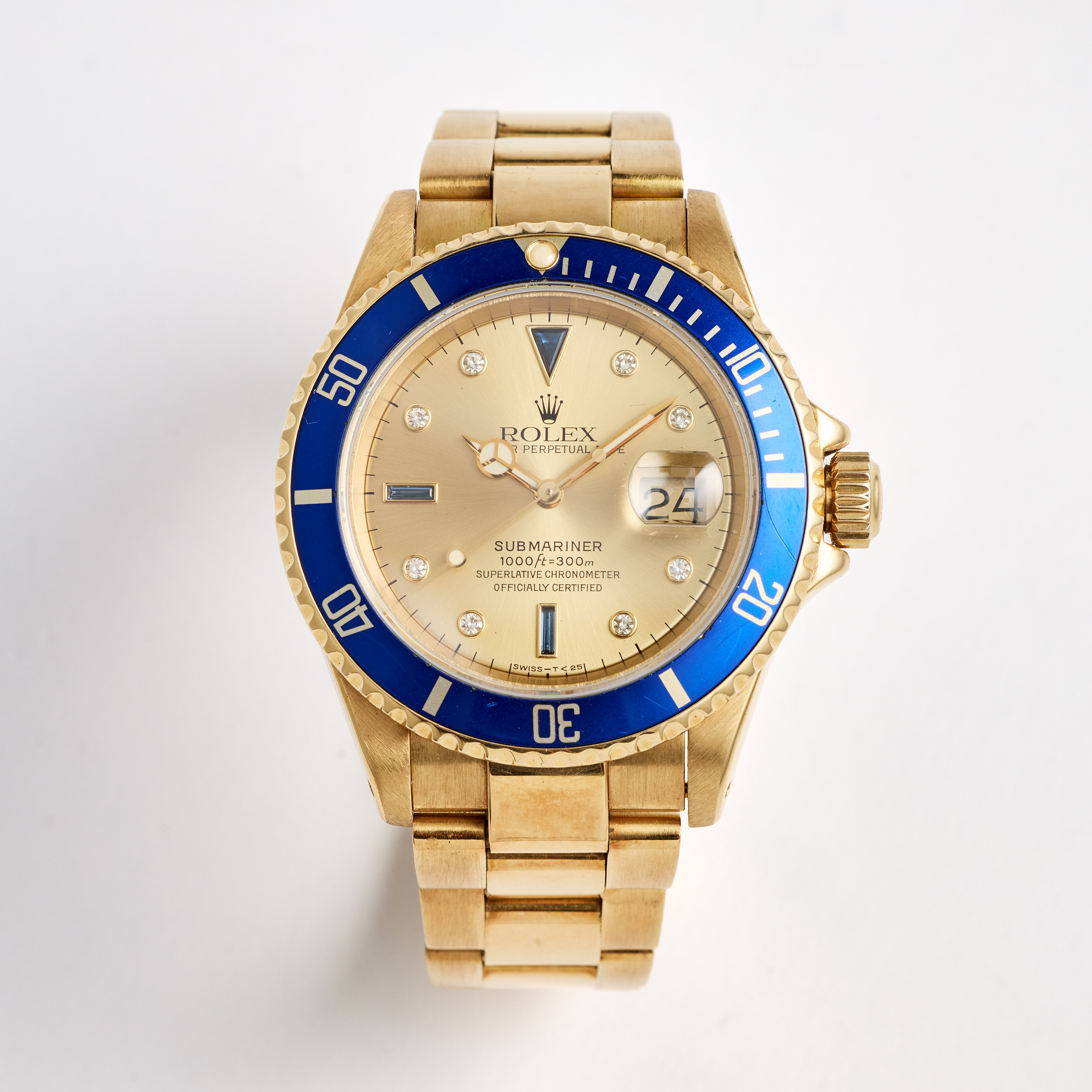 ROLEX, Oyster Perpetual Date, Submariner (1000FT=300M, Swiss-T<25), "Sultan Dial", armbandsur, 40 mm, 18K guld, ca 1993.