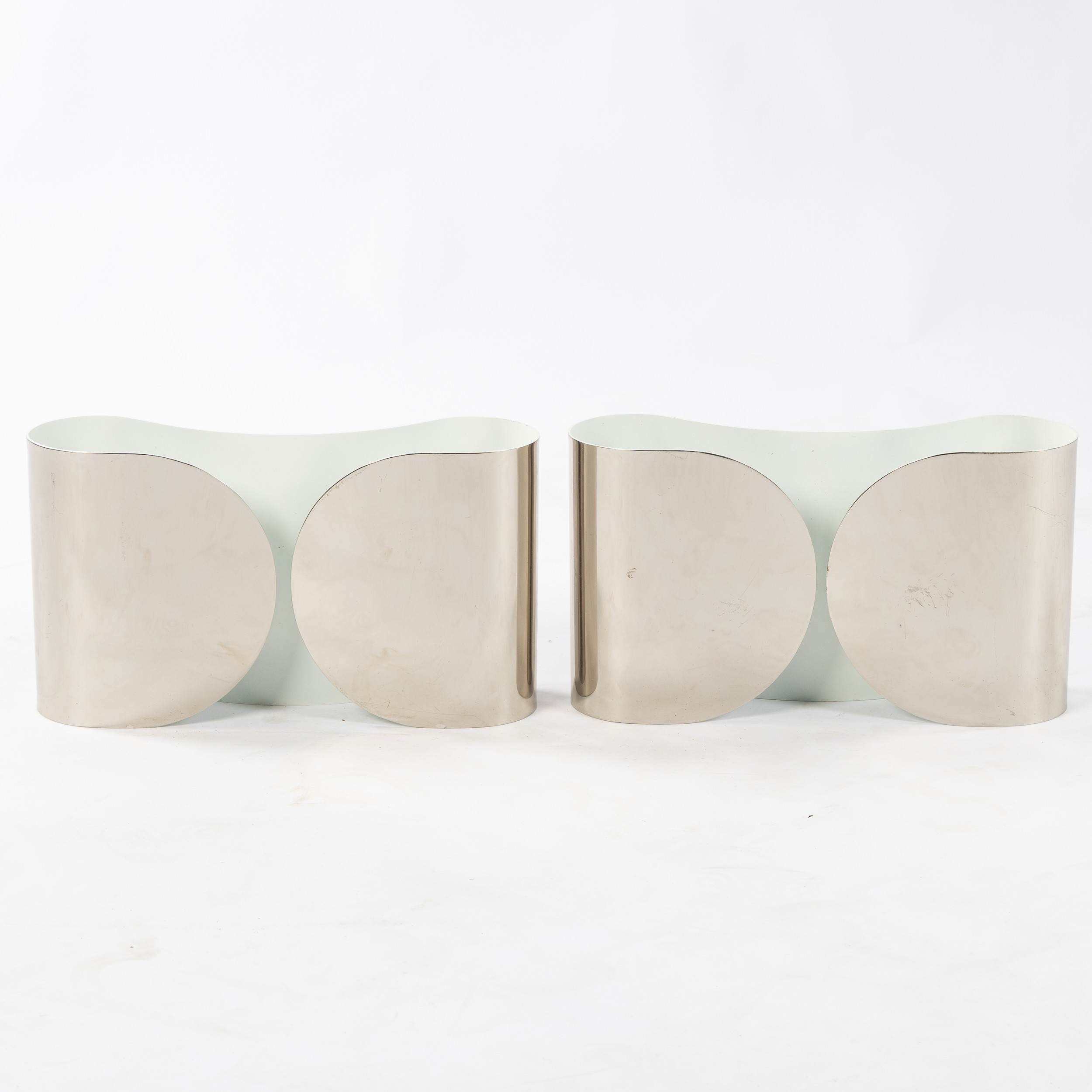 TOBIA SCARPA. Vägglampor, ett par, "Foglio Chrome", Flos, Italien.