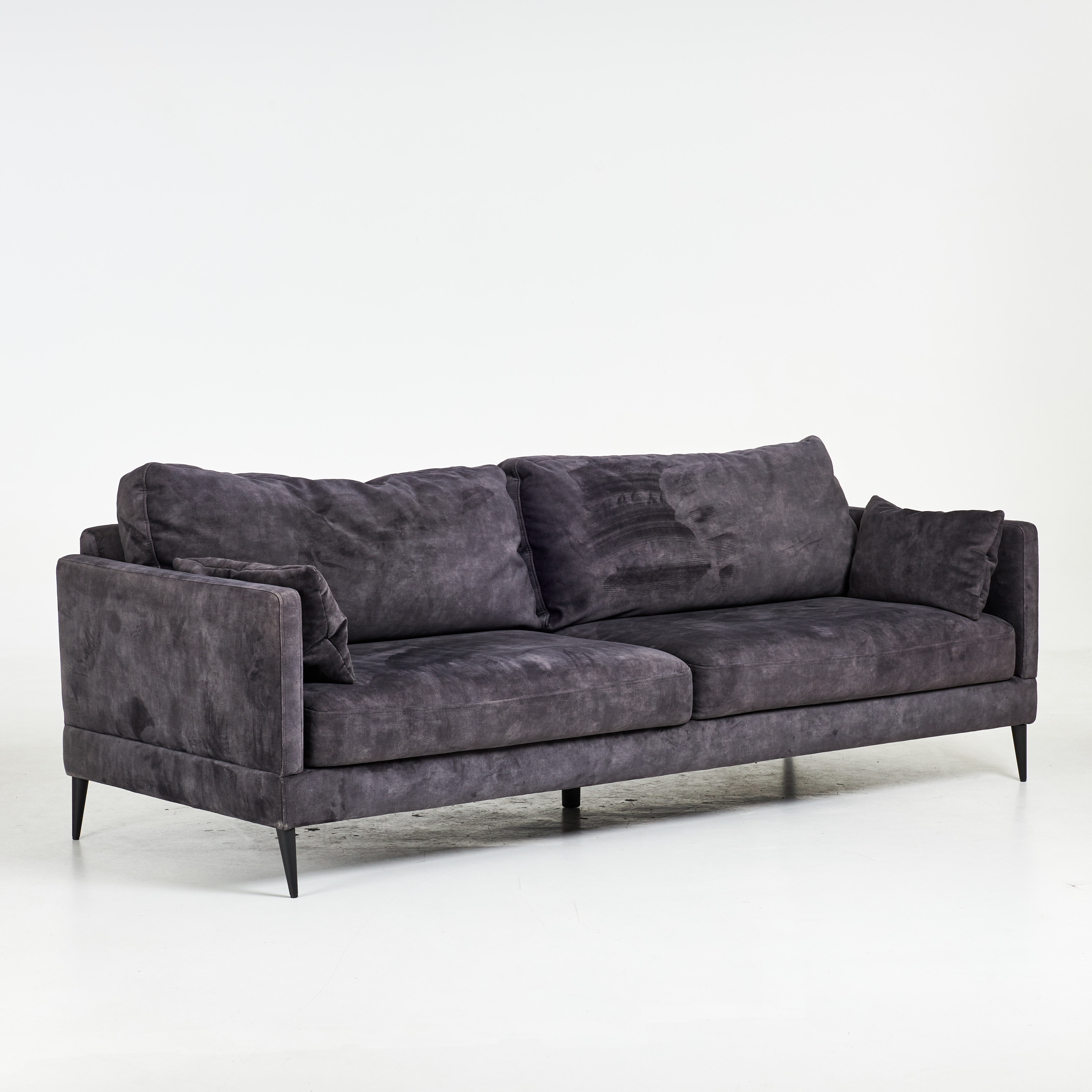 SOFFA, "Andorra", 3-sits, lösa plymåer med klädsel i sammet "Avanna Dark Grey", etikettmärkt samt brickmärkt, Artwood, samtida produktion.