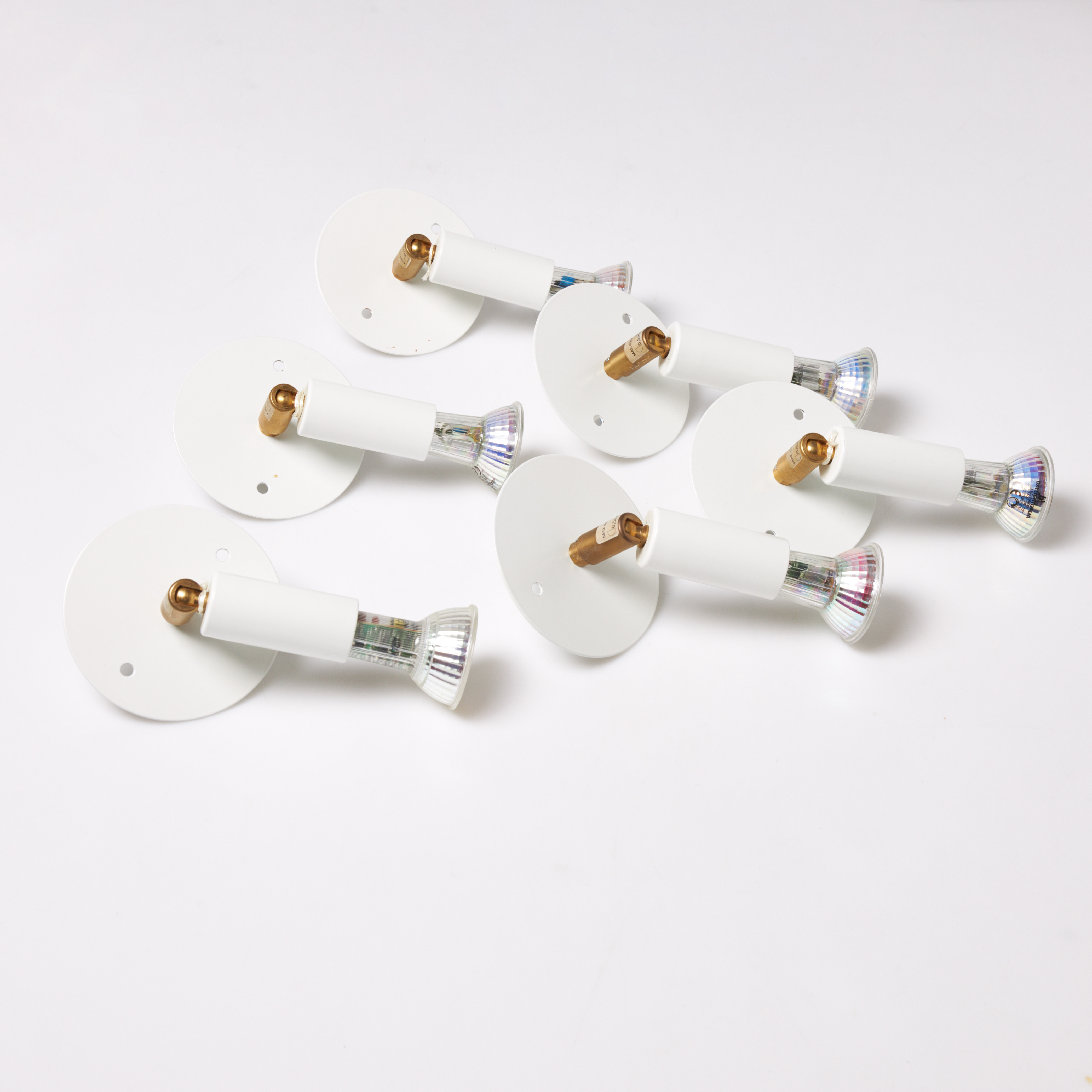 JONAS BOHLIN. TAKLAMPOR, 6 st, "Star 1", vitlackerade, detaljer i mässing, Örsjö Belysning.