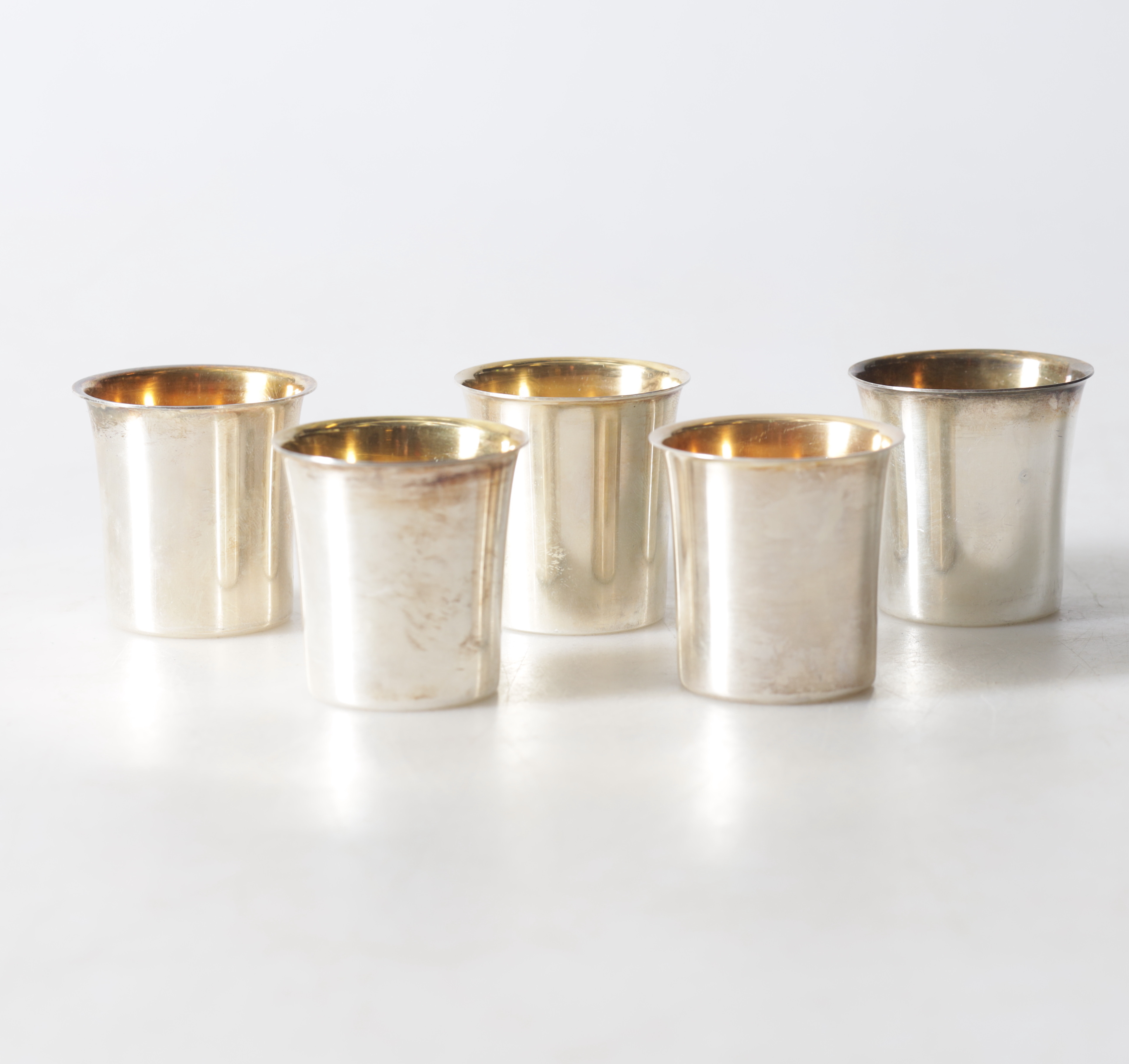 SUPKOPPAR, 5 st, silver, Befa Guld & Silvervarufabrik H.B., Göteborg, 1980-tal. Totalvikt ca 123,7 gram.