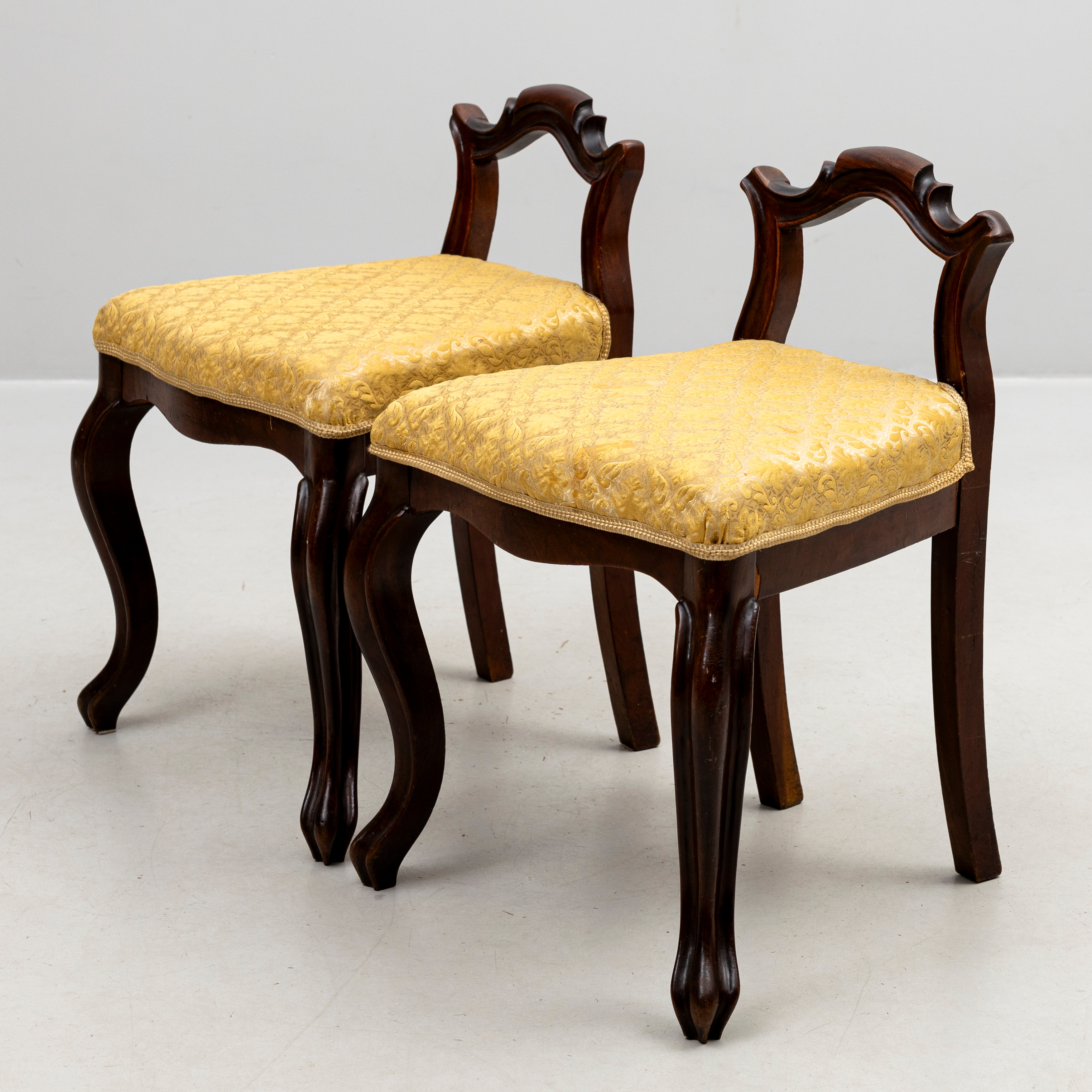 TABURETTER 1 par, rokokostil, 1800-/1900-tal.