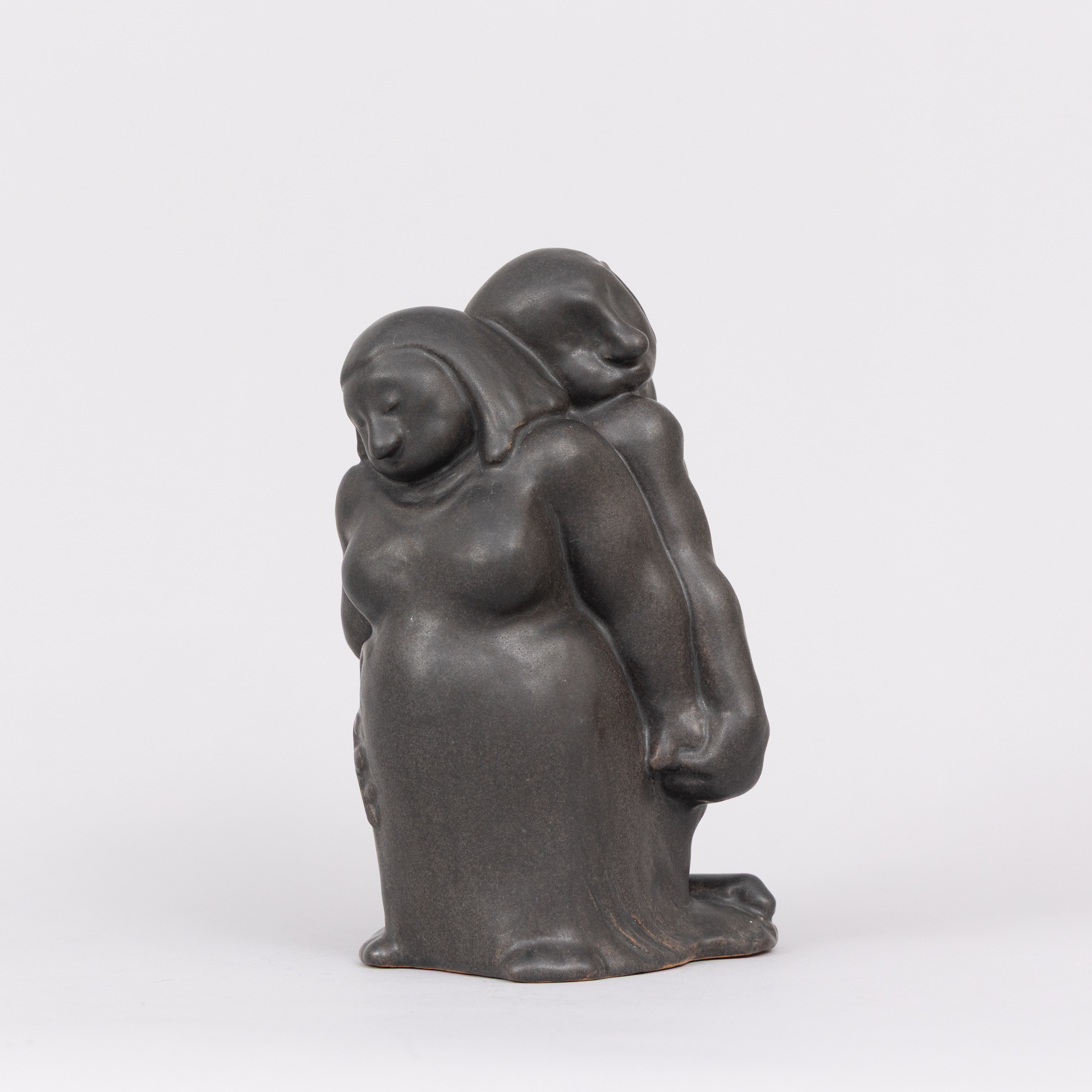 ÅKE HOLM. Trollpar, glaserat stengods, signerad.