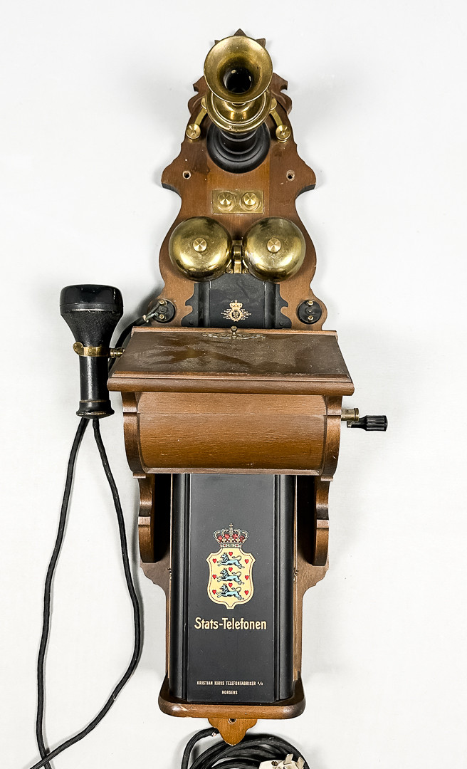 VÄGGTELEFON, "Stats-telefonen", Kristian Kirks Telefonfabriker A/S, Horsens.