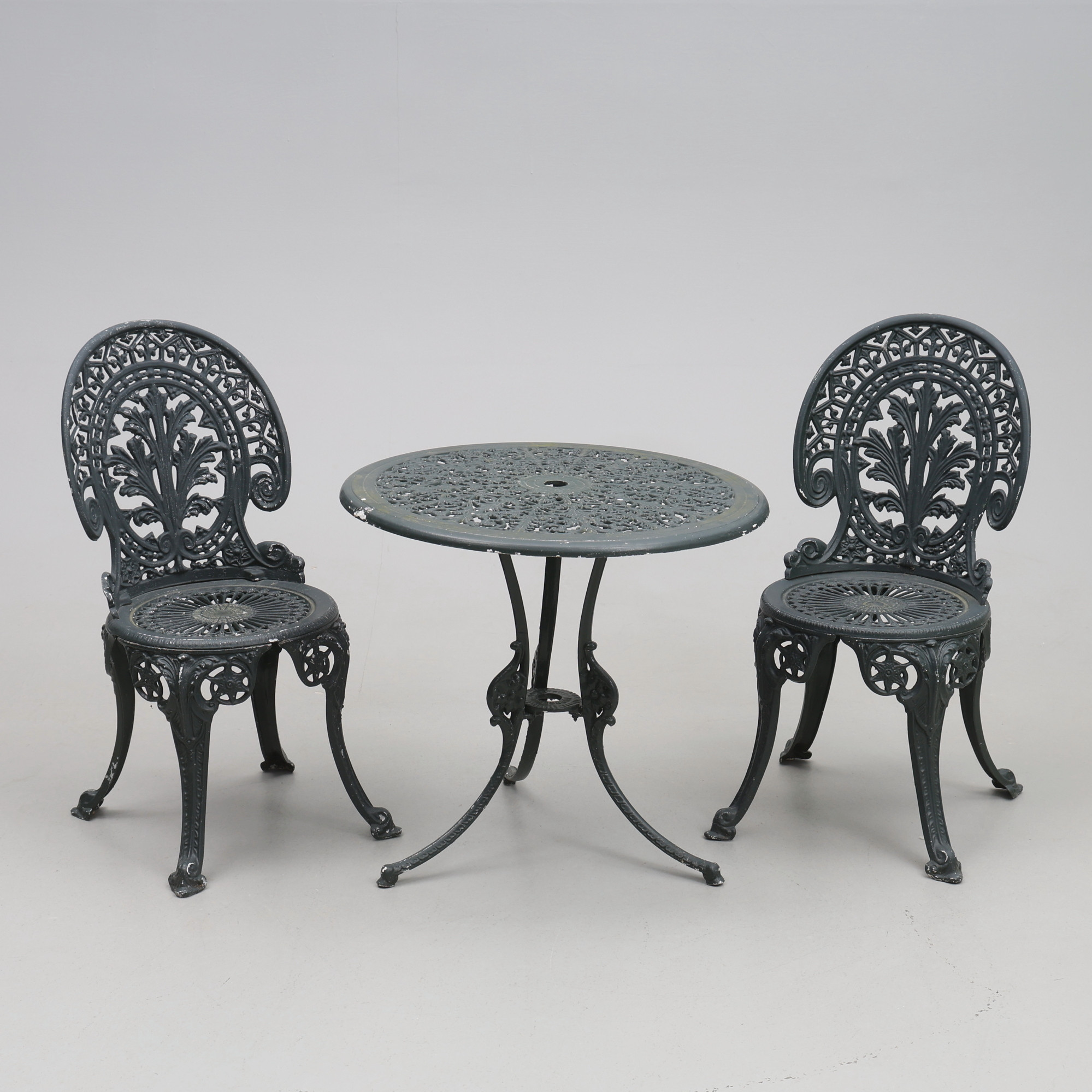 TRÄDGÅRDSMÖBLER, 3 delar, metall, bemålade, 1900-tal.