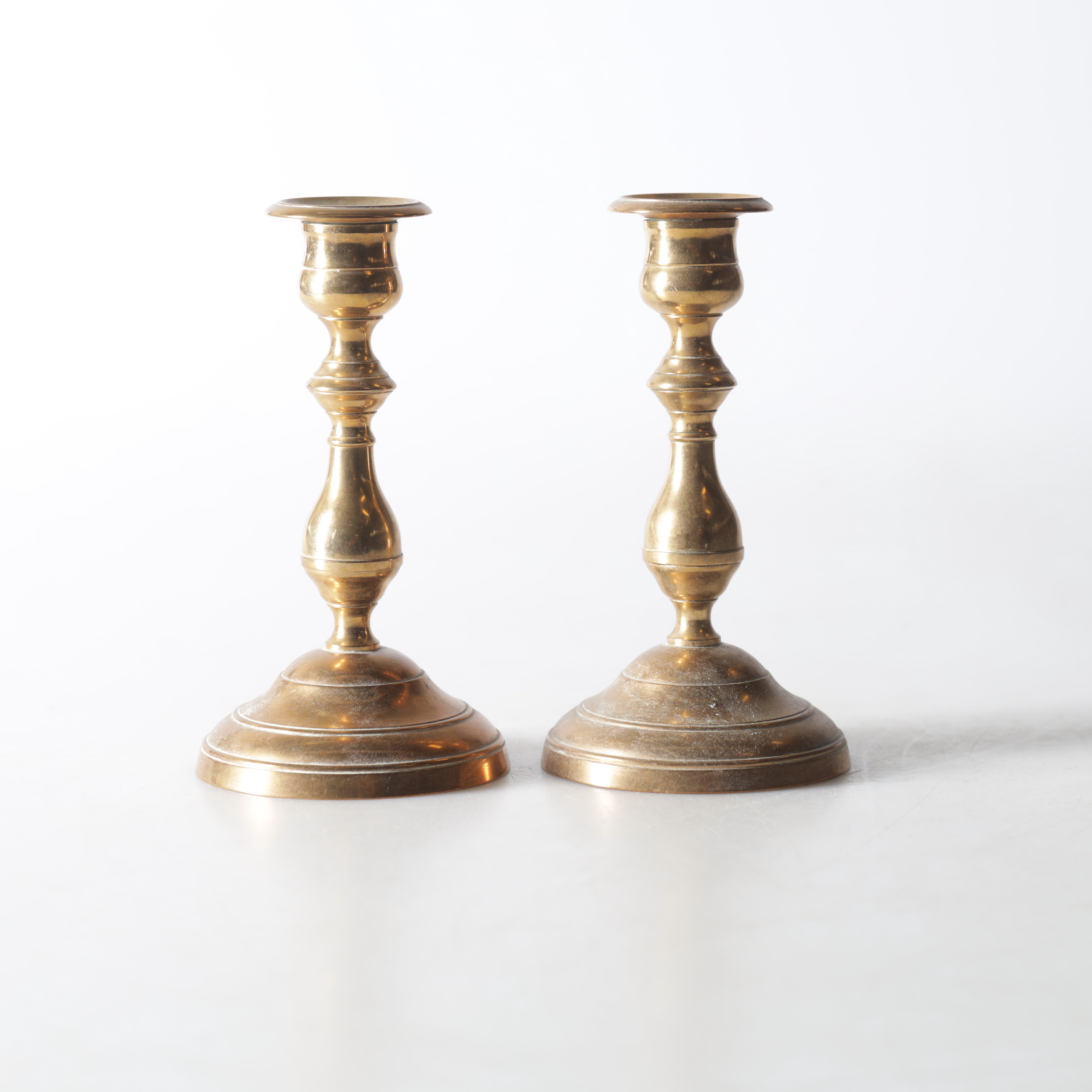 LJUSSTAKAR, 1 par, mässing, nr 13, Westerås Metallfabrik, 1900-tal.