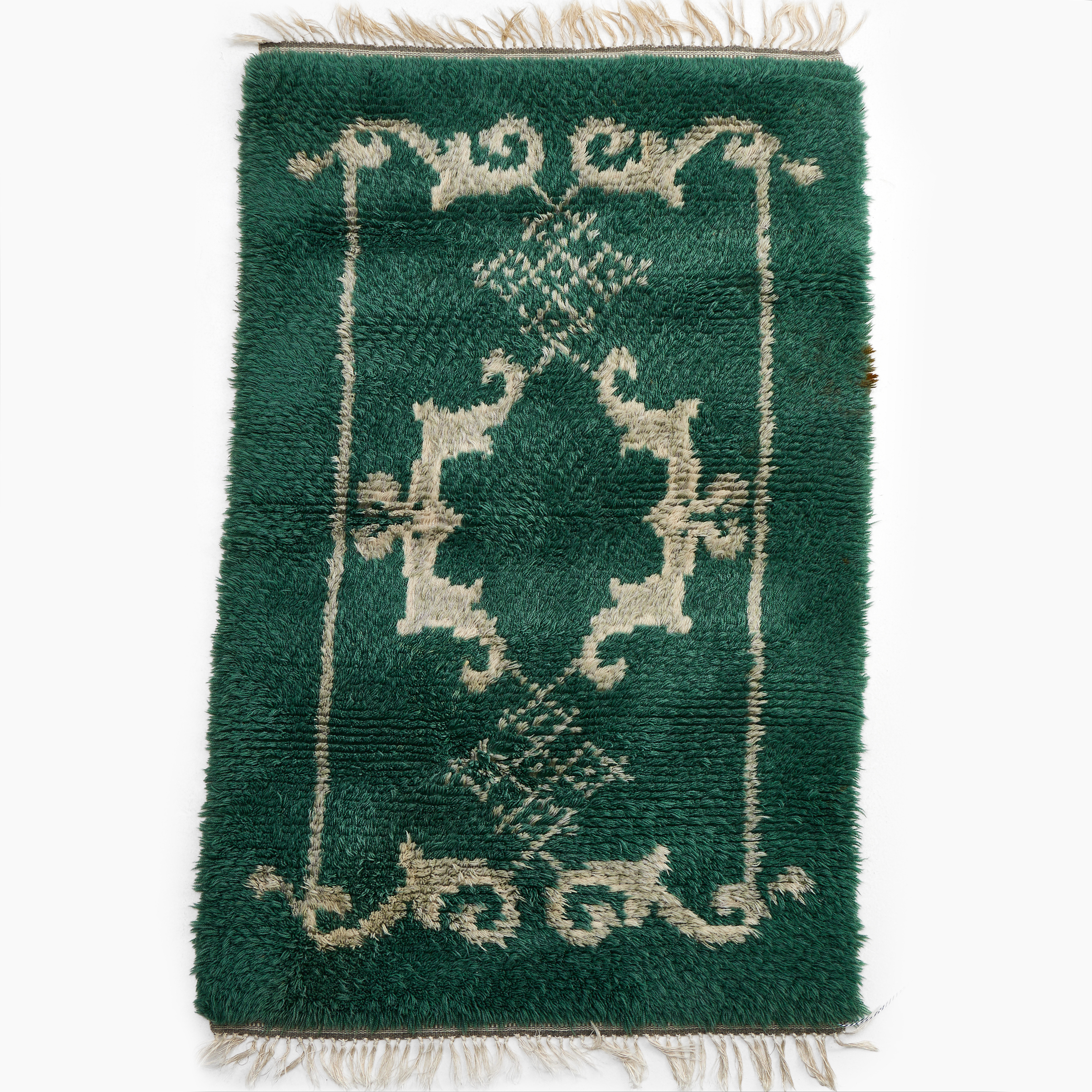 MATTA, rya, 1900-talets mitt, ca 170 x 110 cm.