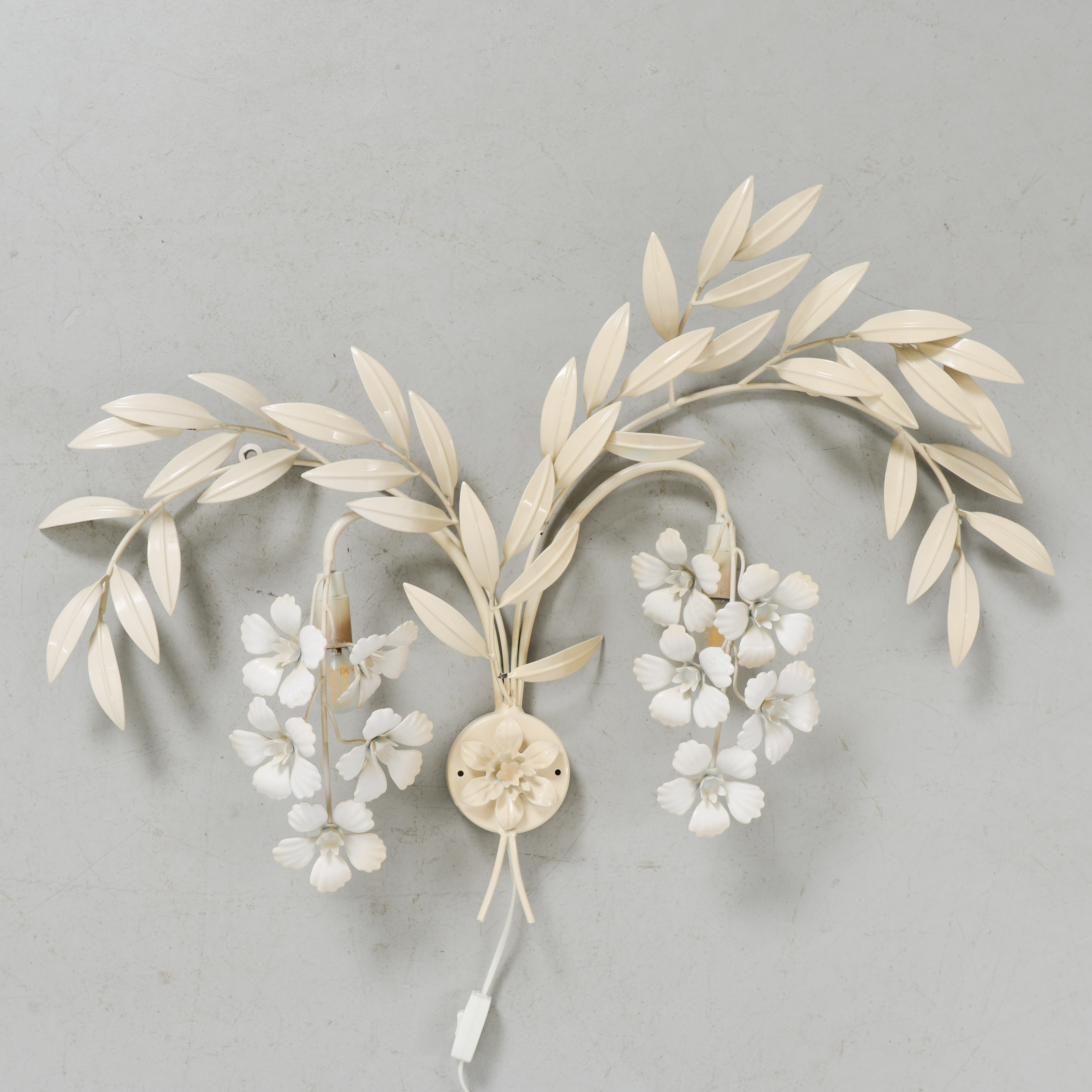 VÄGGLAMPA, Ledungs, 1900-talets andra de.