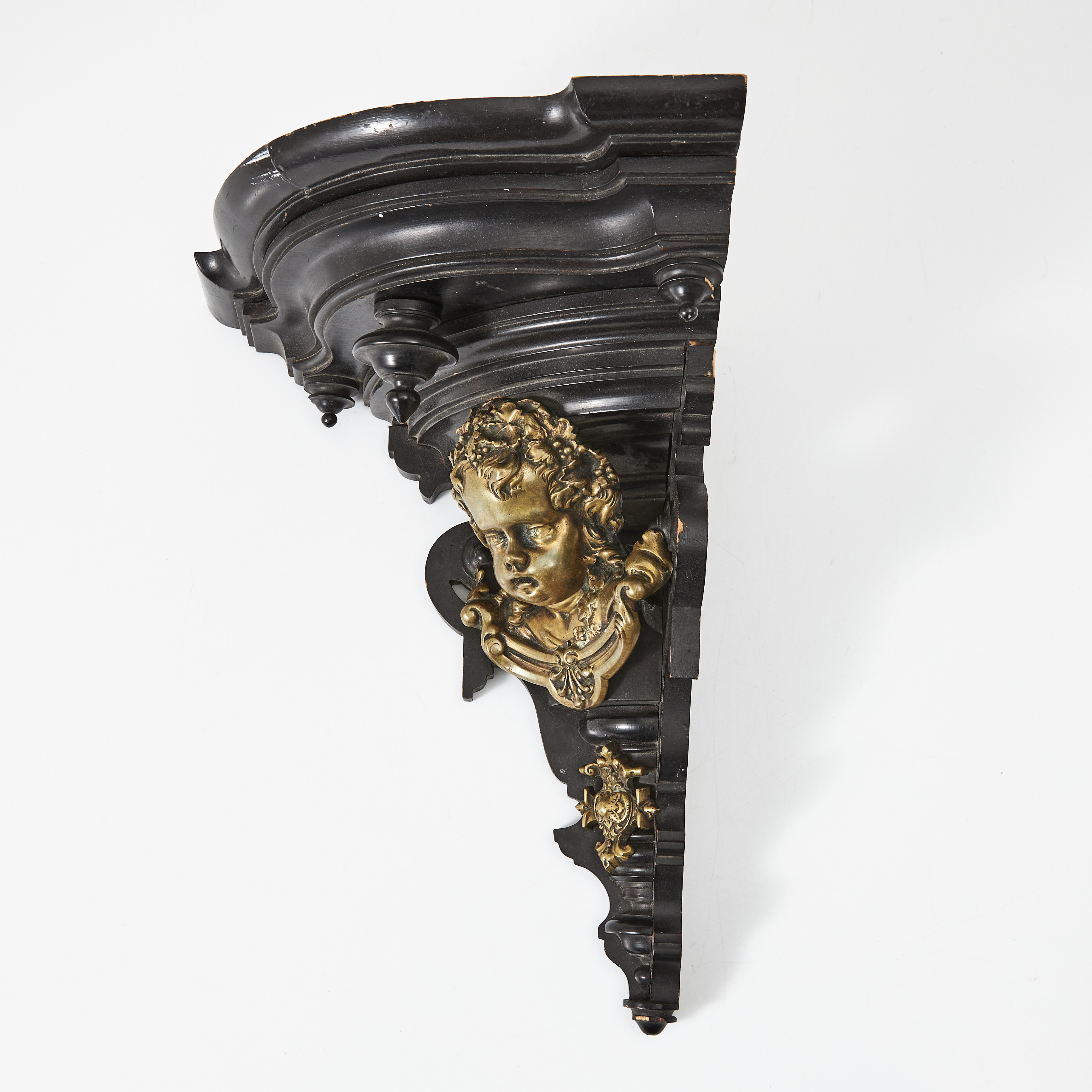 HÖRNKONSOL, 1800-talets slut, nyrenässans.