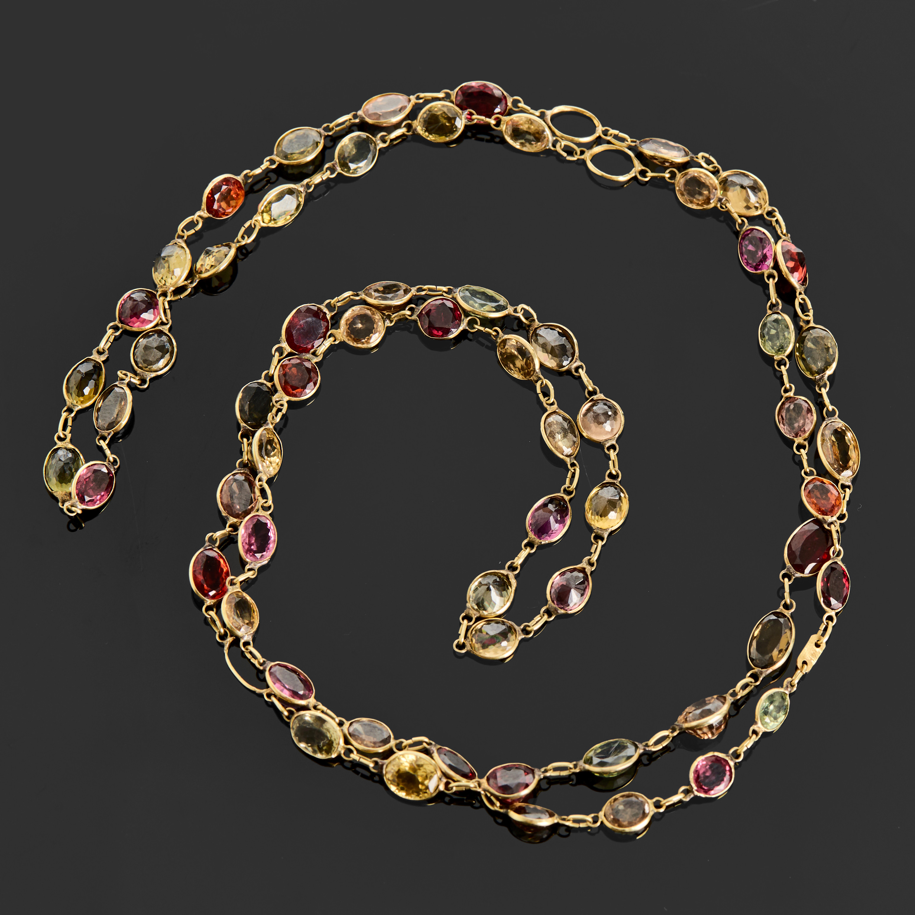 COLLIER, 14k guld dekoretat med 62 stenar, bl a kvarts, turmalin, granat, glas.