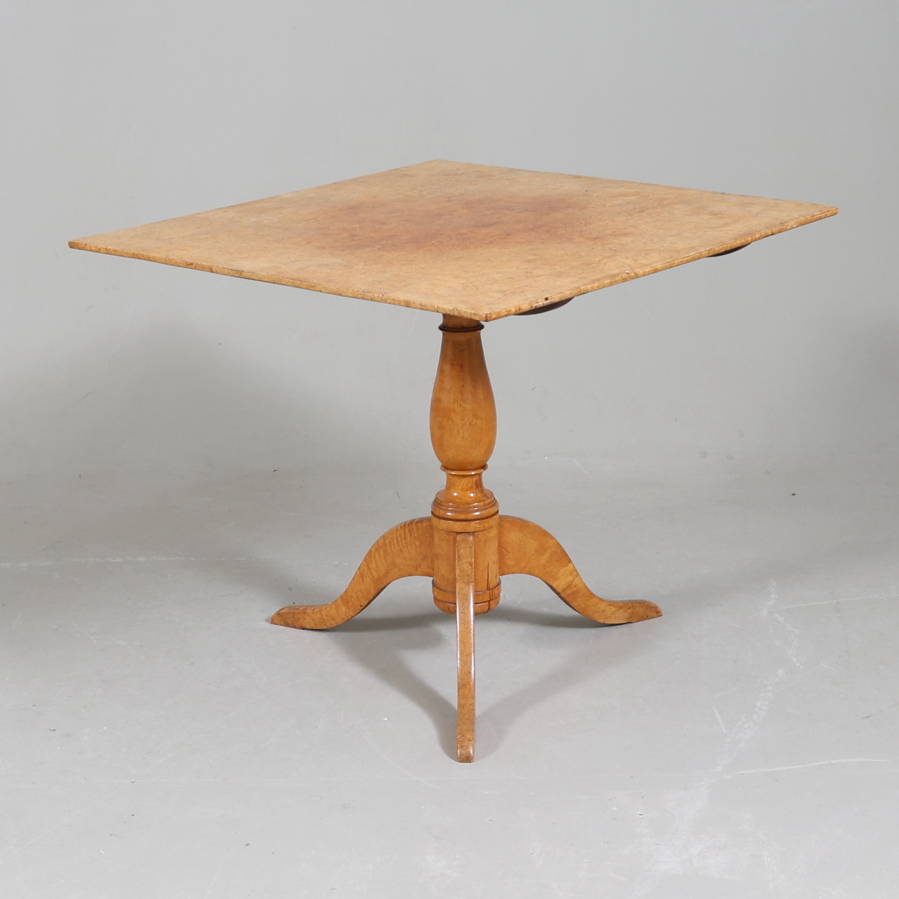 FÄLLBORD, masurbjörk, 1800-/1900-tal.