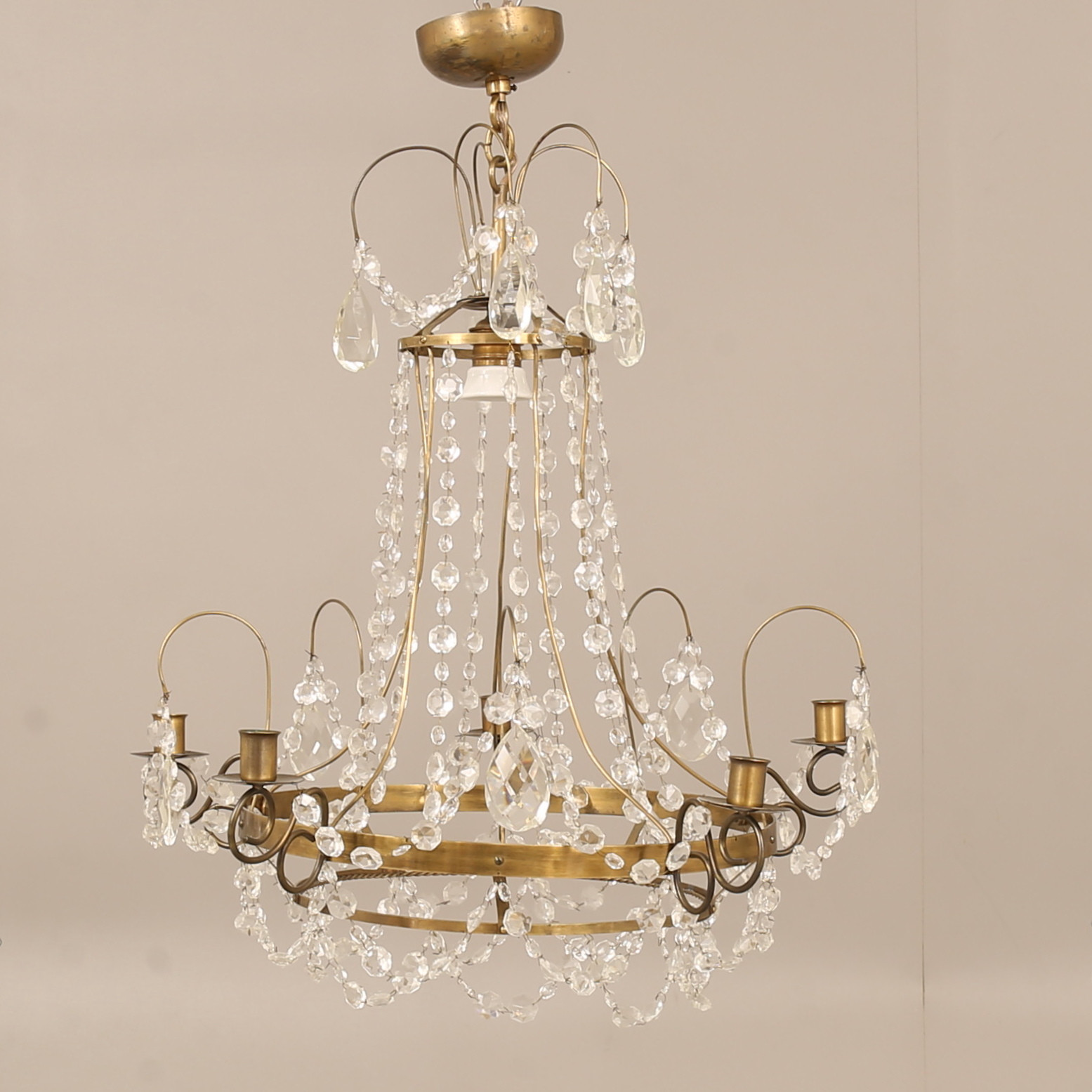 LJUSKRONA, mässing med prismor, 18/1900-tal.