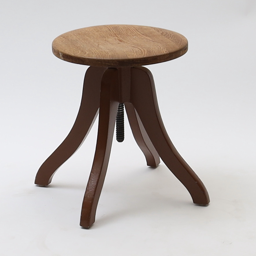 ORGELPALL, 1900-talets första hälft.